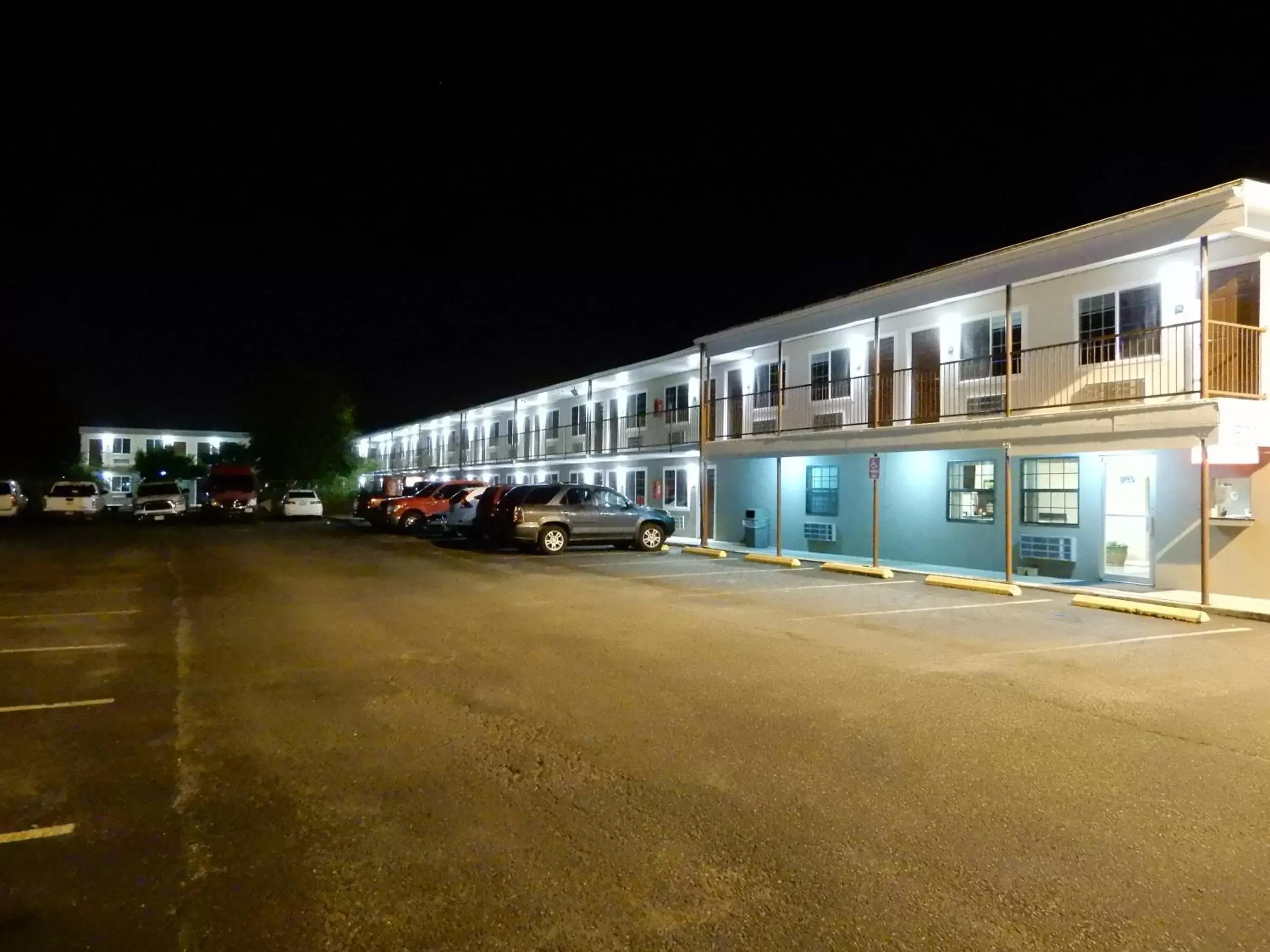 Facade/entrance, Property Building in Siesta Inn McAllen