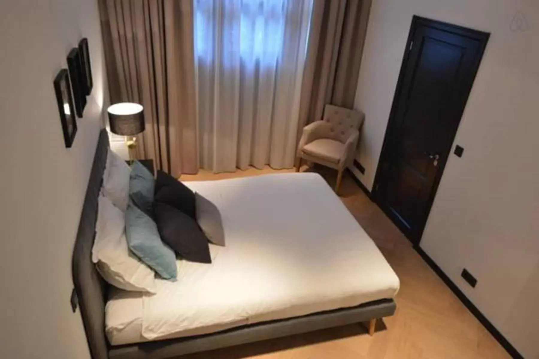 Bedroom, Bed in Romantic ground floor suite in Pijp near Sarphatipark