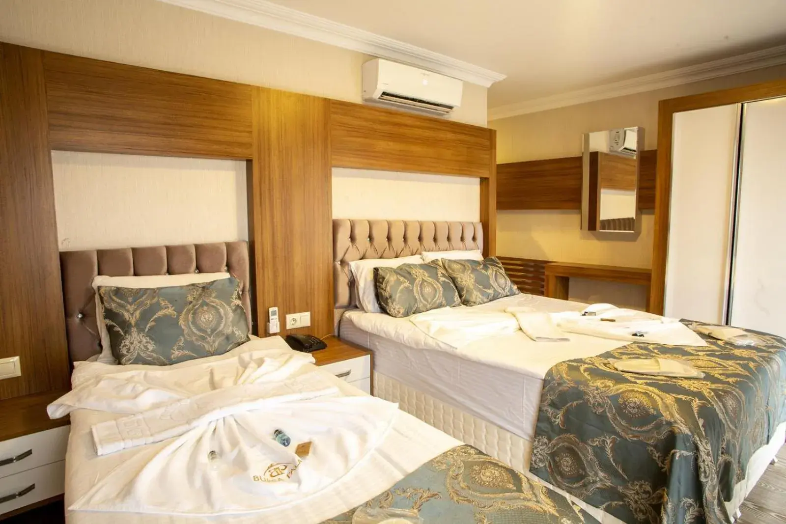 Bed in Bursa Palas Hotel