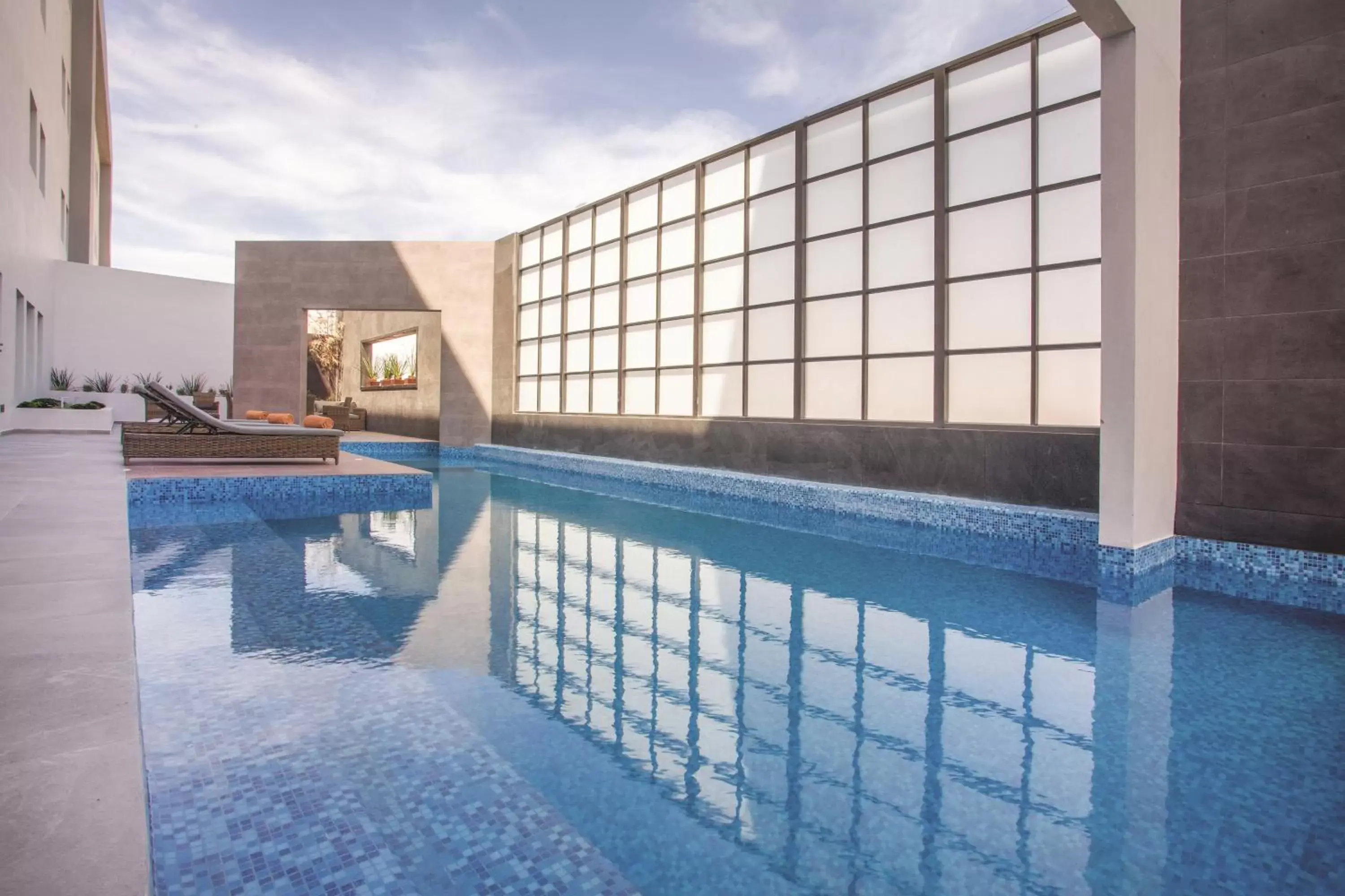 Swimming pool, Property Building in La Quinta by Wyndham Aguascalientes