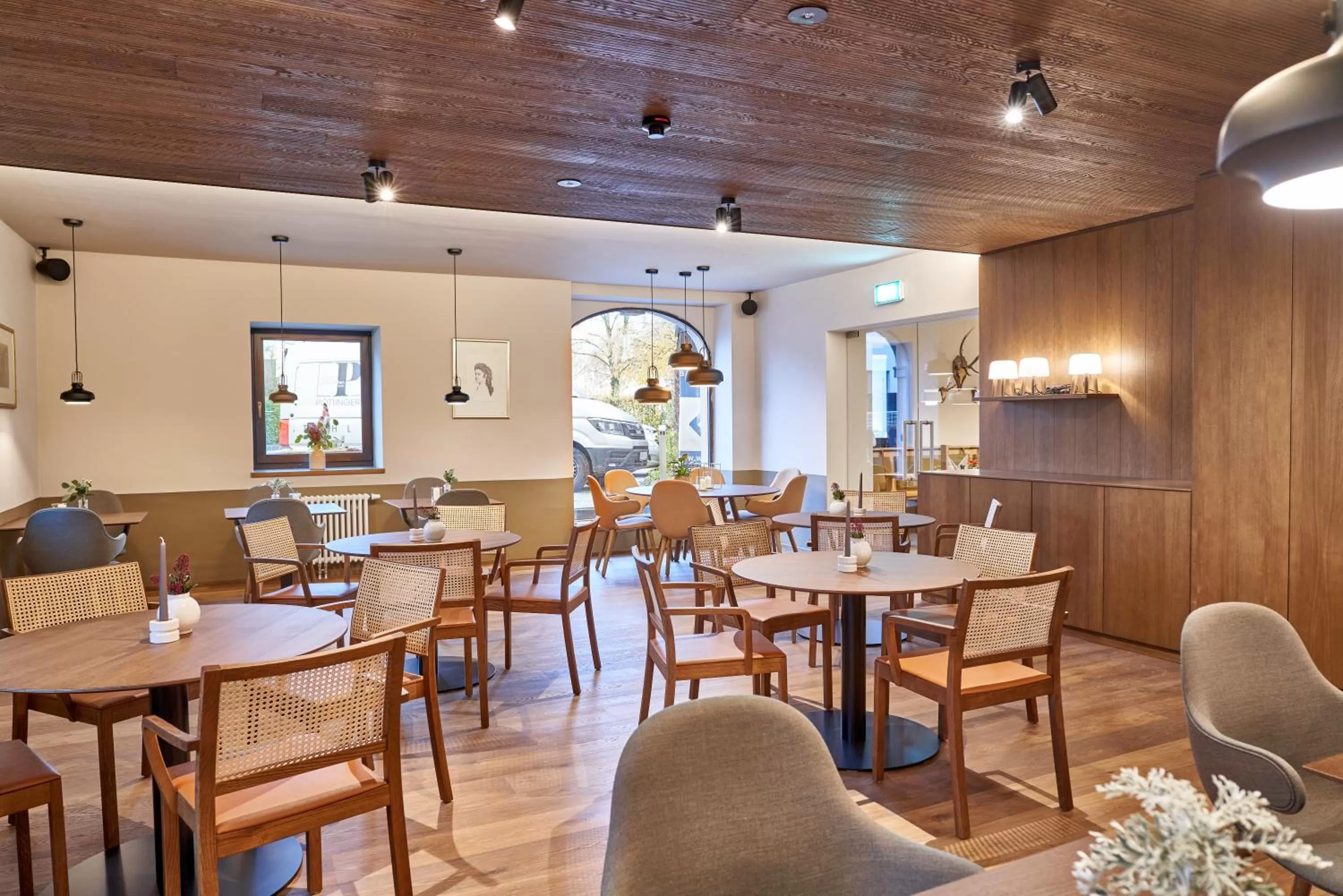 Restaurant/places to eat in Gasthof Maxlhaid