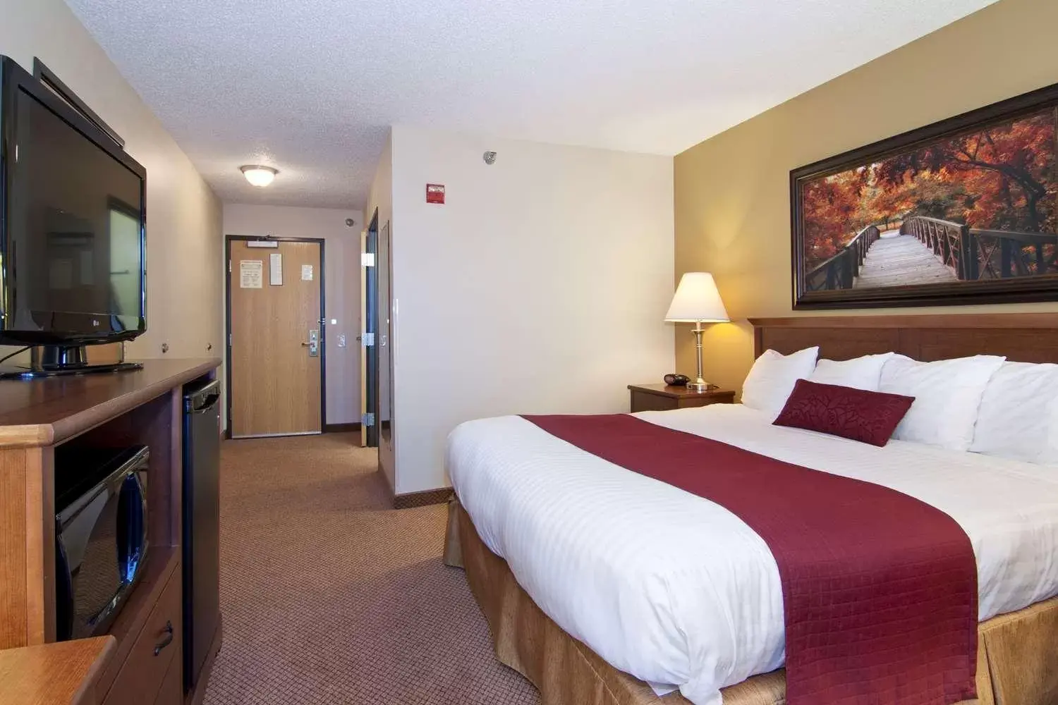 Bed in Best Western Plus Albert Lea I-90/I-35 Hotel