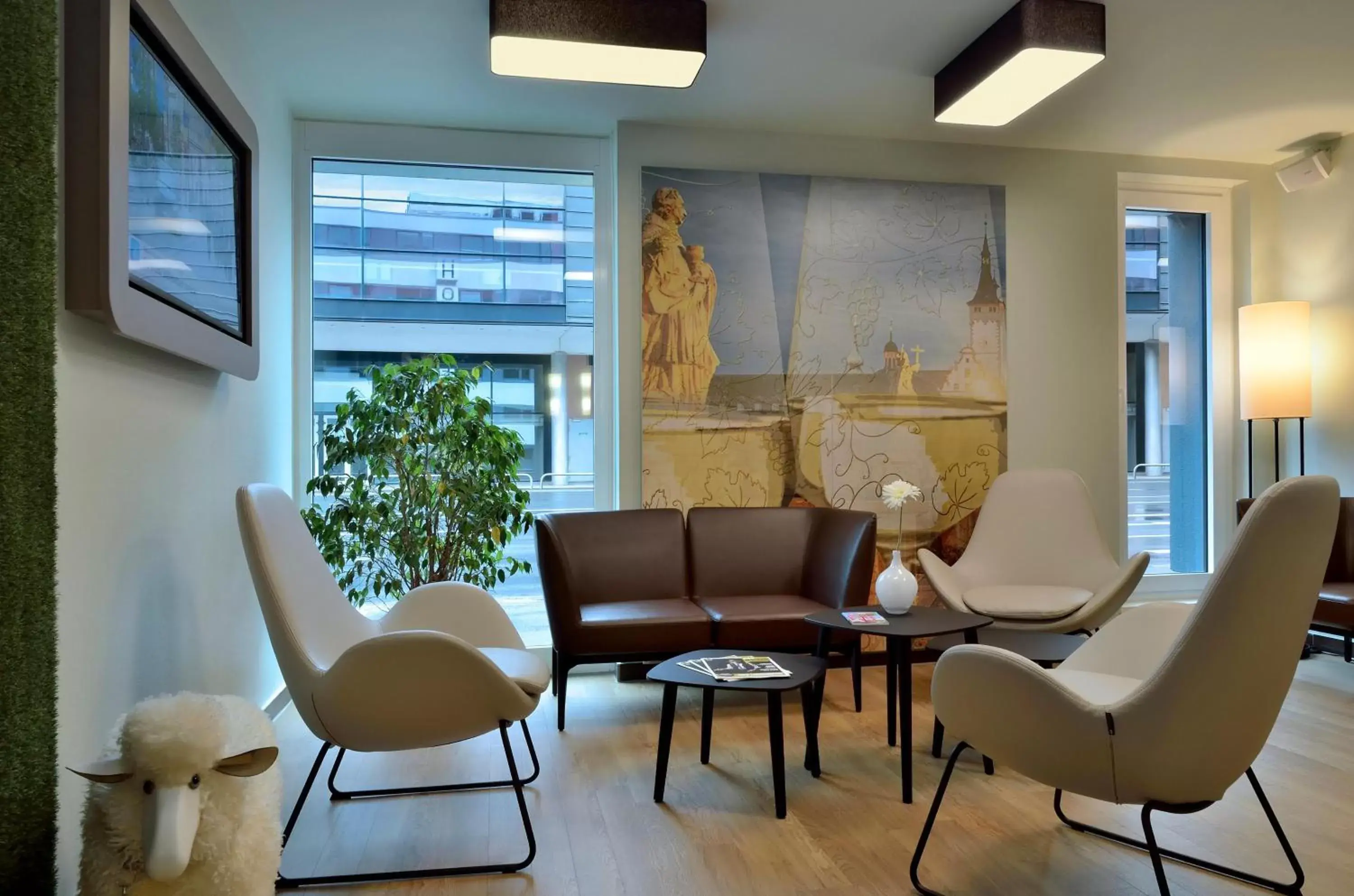 Lobby or reception, Seating Area in B&B Hotel Würzburg