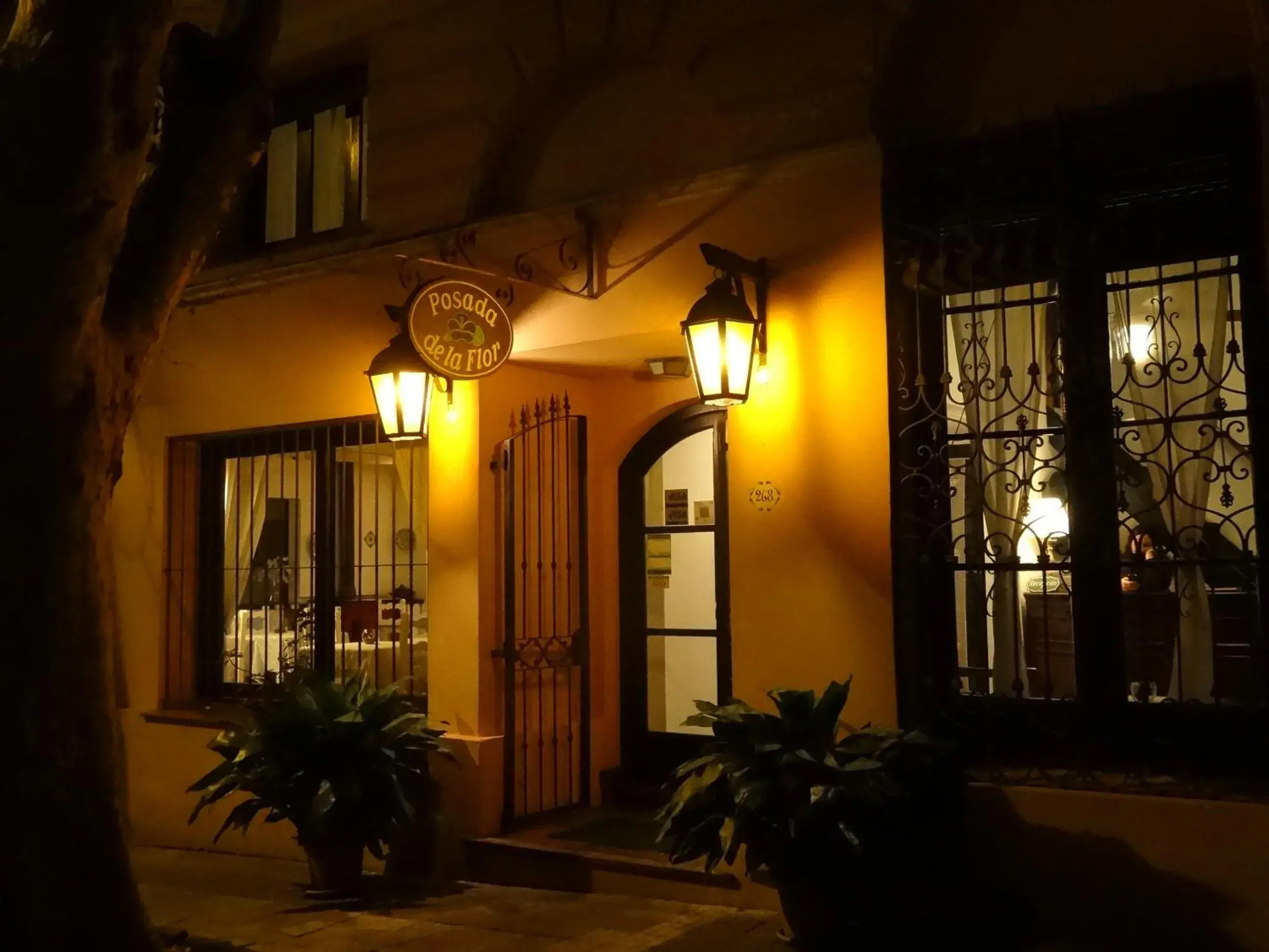 Facade/entrance in Posada de la Flor Facade/entrance in Posada de la Flor