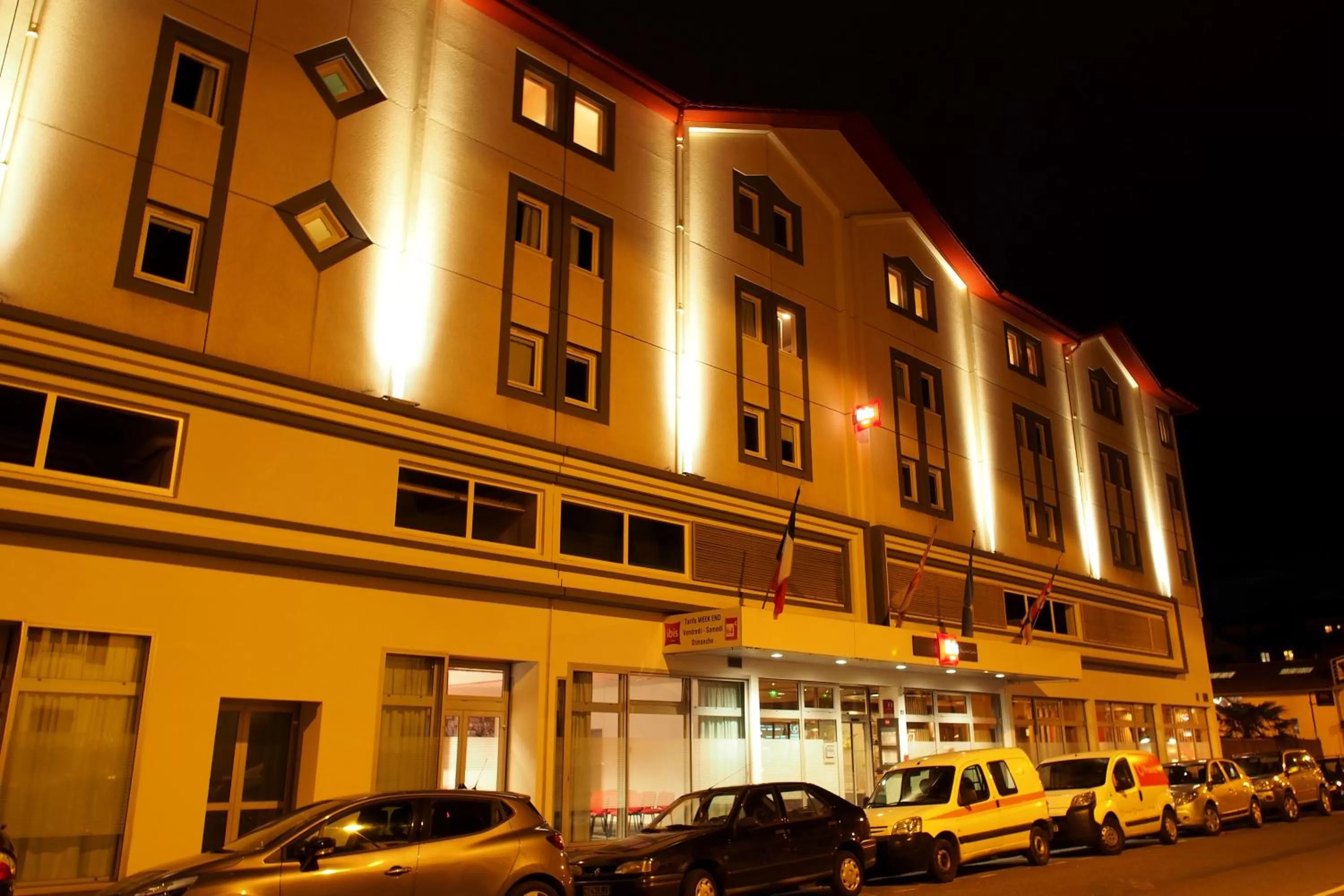 Facade/entrance in ibis Bayonne Centre