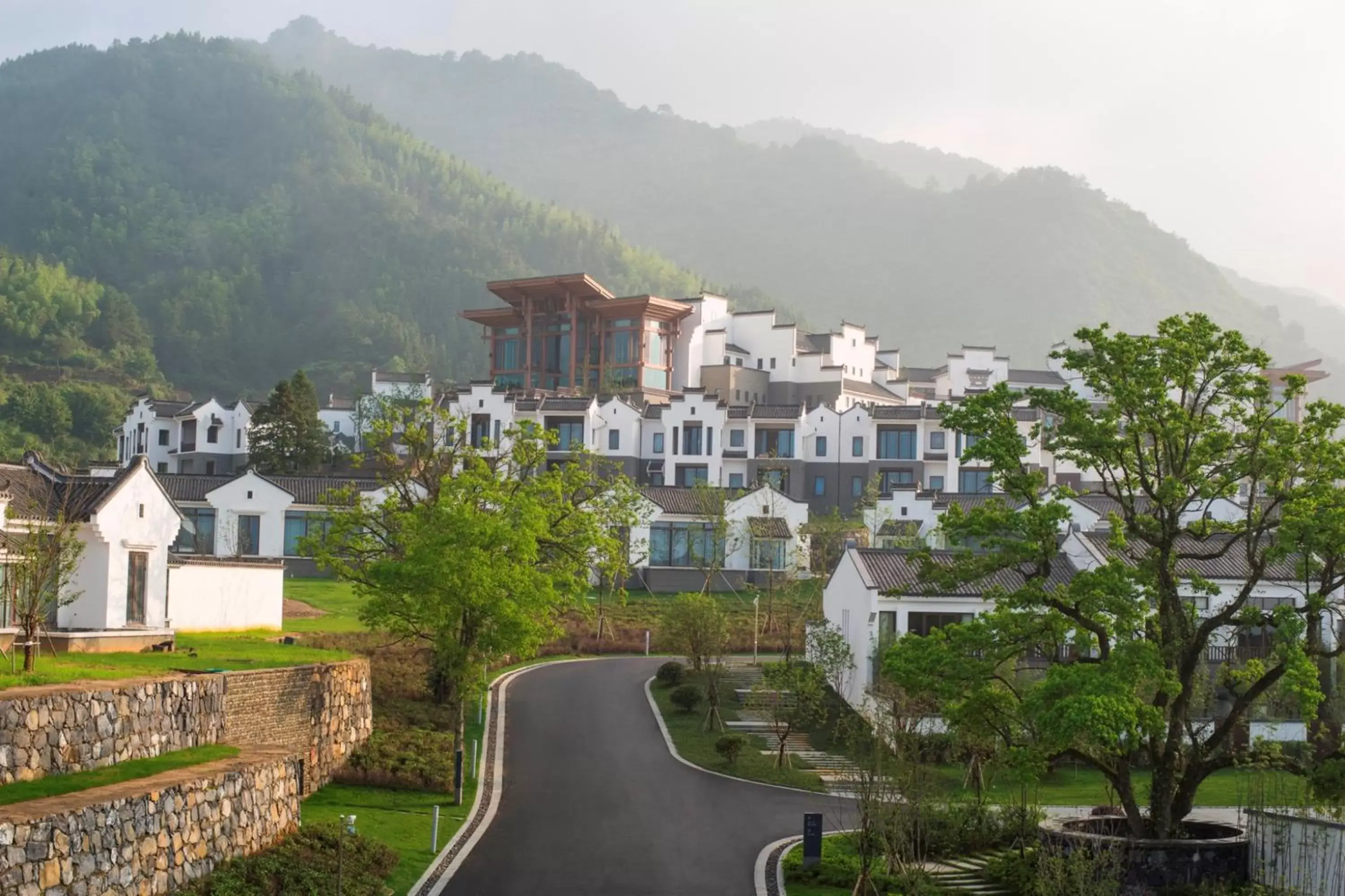 Bird's eye view, Mountain View in Banyan Tree Hotel Huangshan-The Ancient Charm of Huizhou, a Paradise