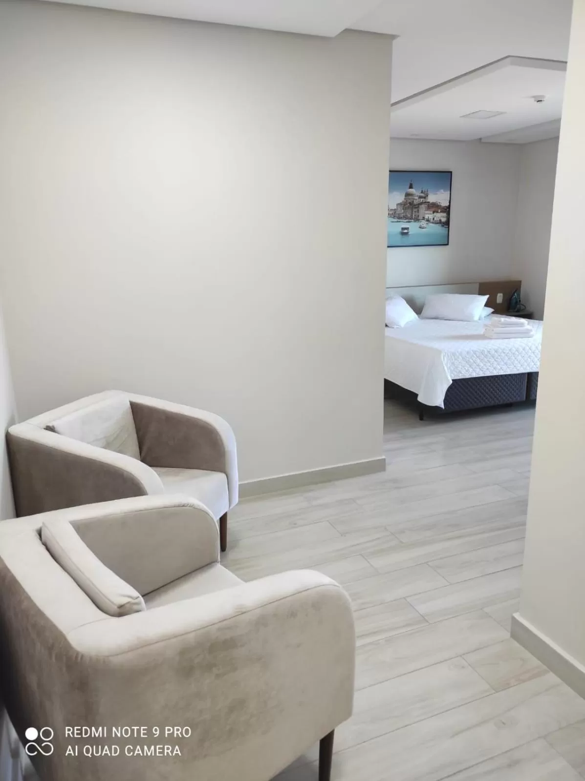 Bedroom, Bed in Hotel Serrano