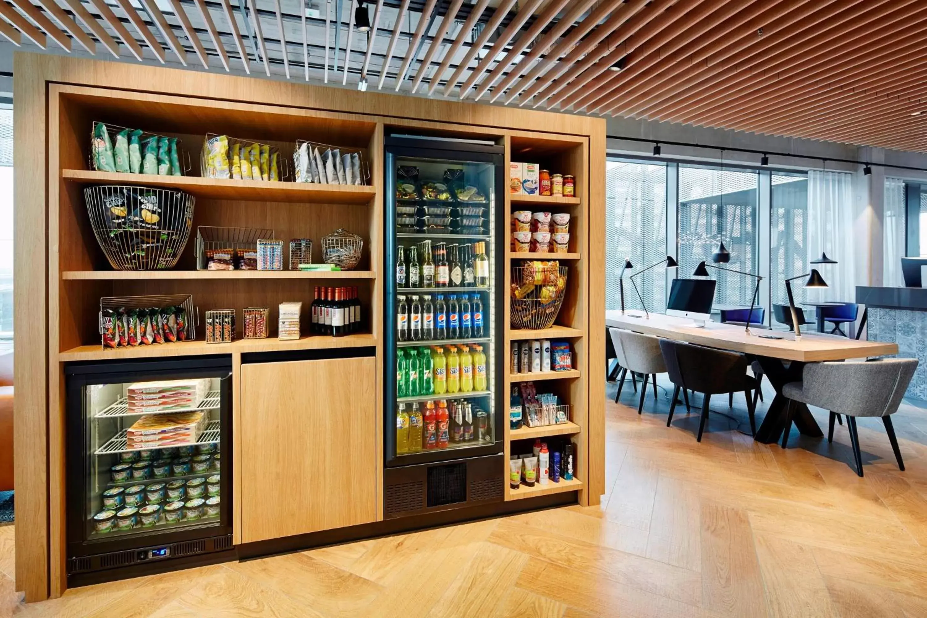 Restaurant/places to eat in Residence Inn by Marriott Amsterdam Houthavens