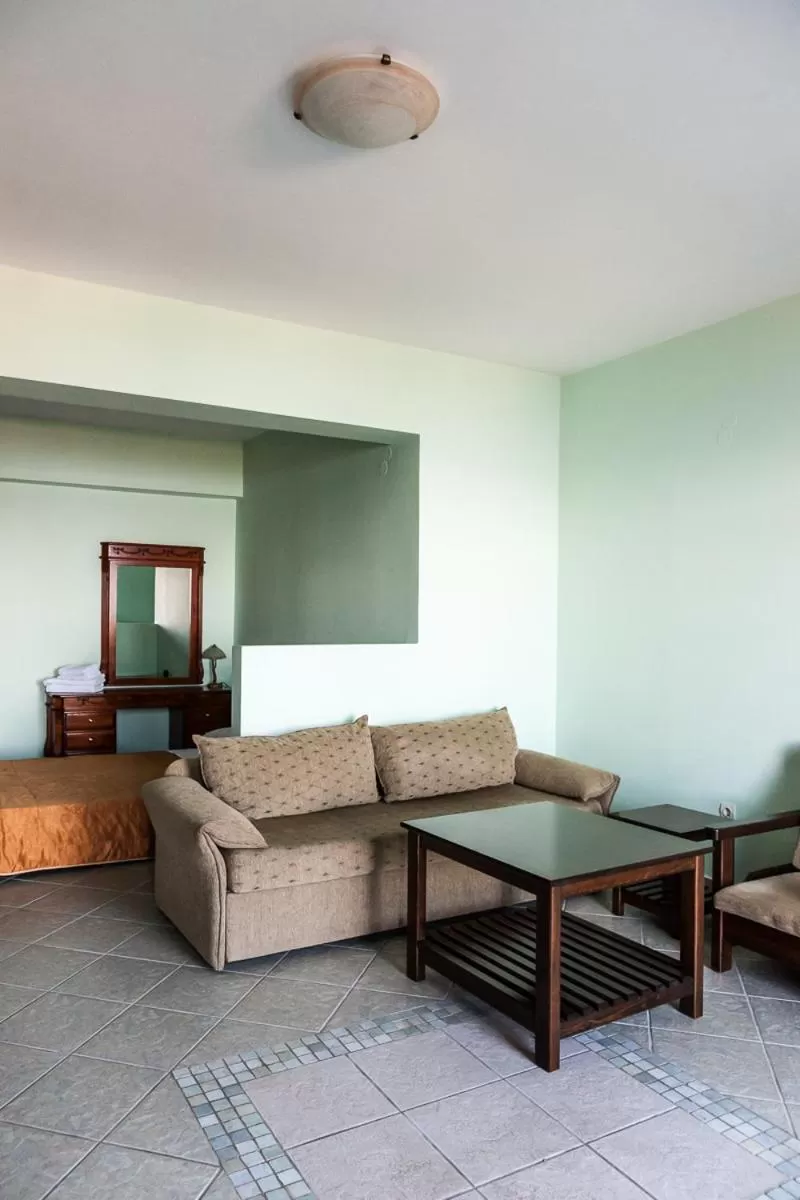 Living room in Epidavros Seascape