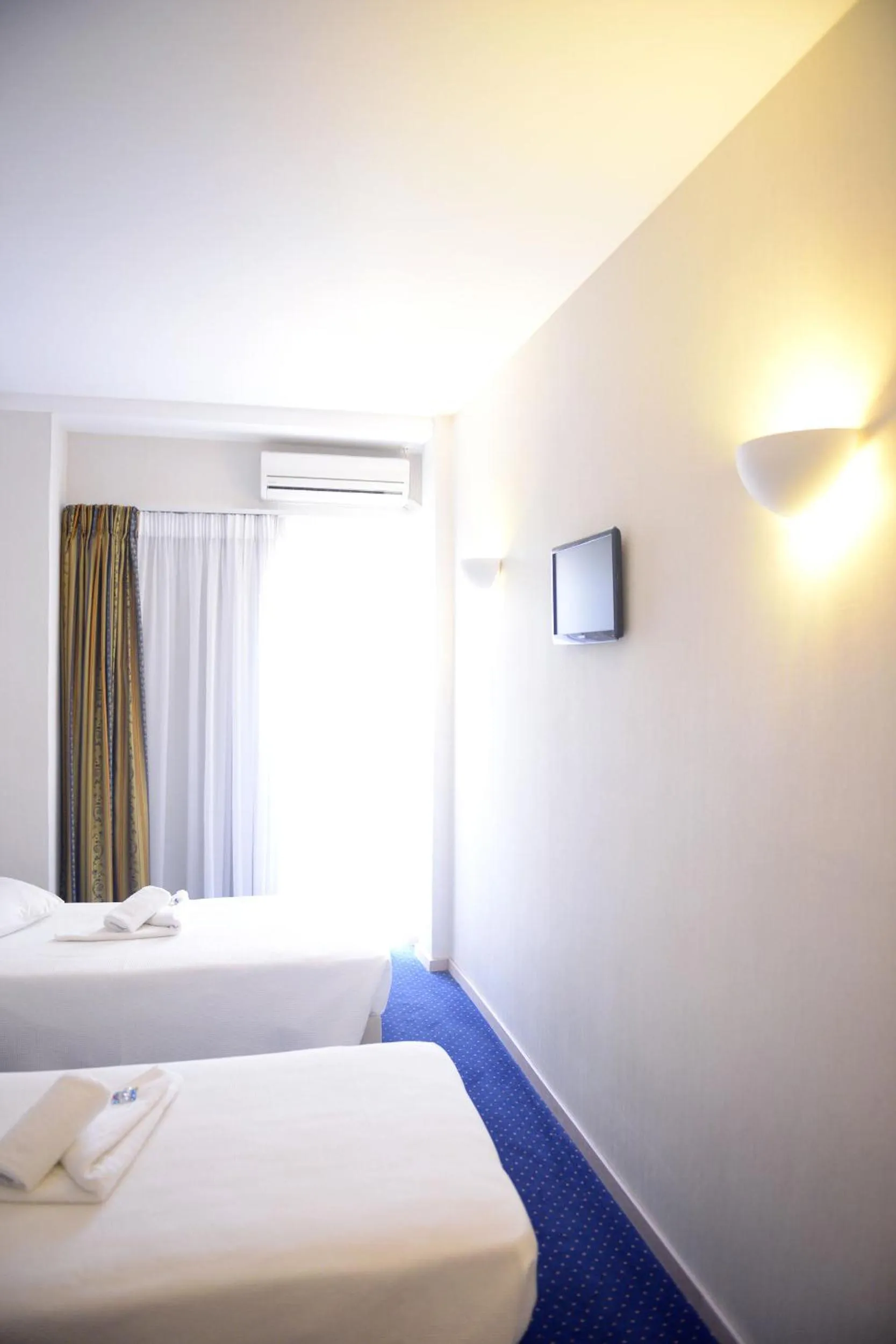 TV and multimedia, Bed in Phidias Hotel