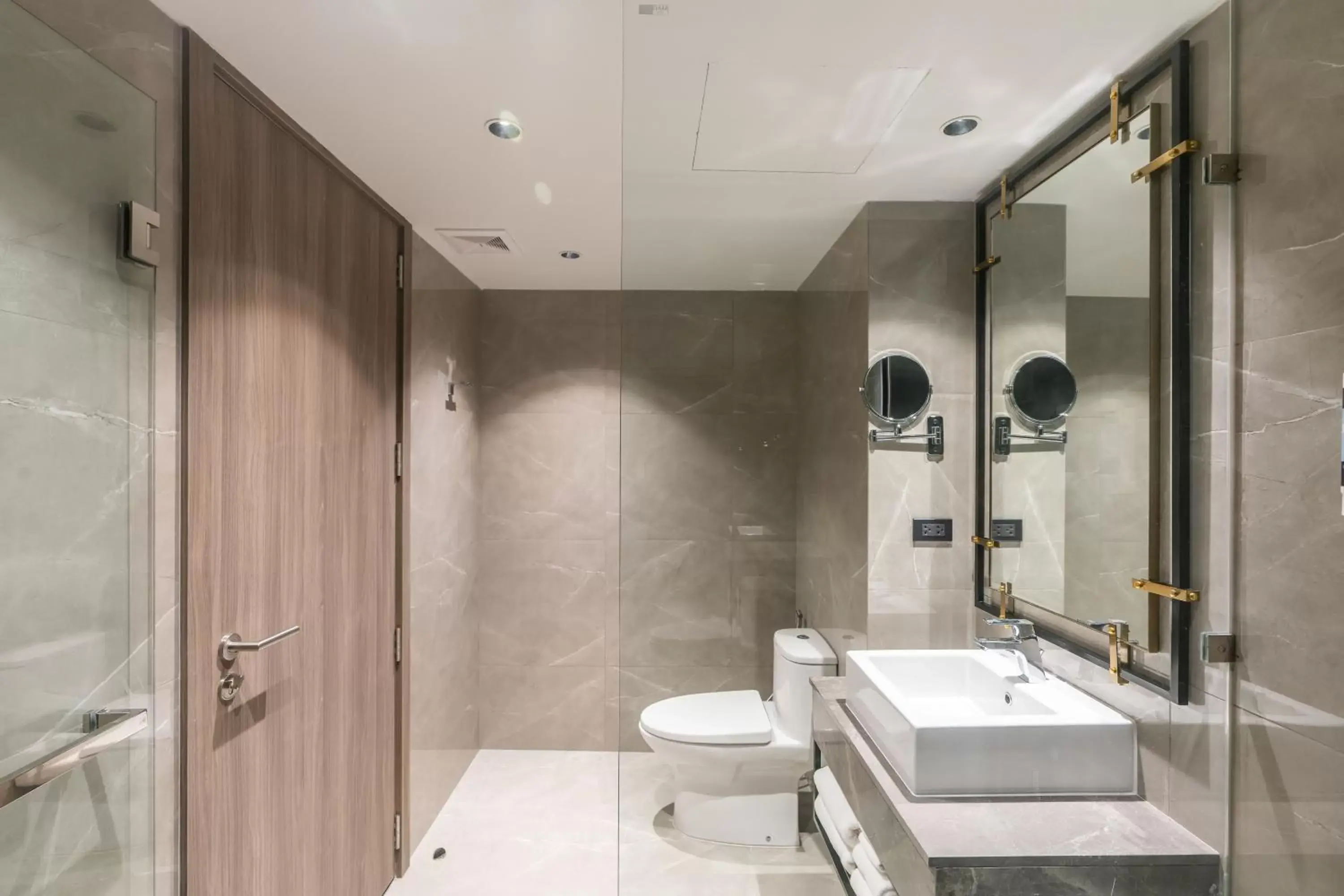 Bathroom in Best Western Plus Nexen Pattaya