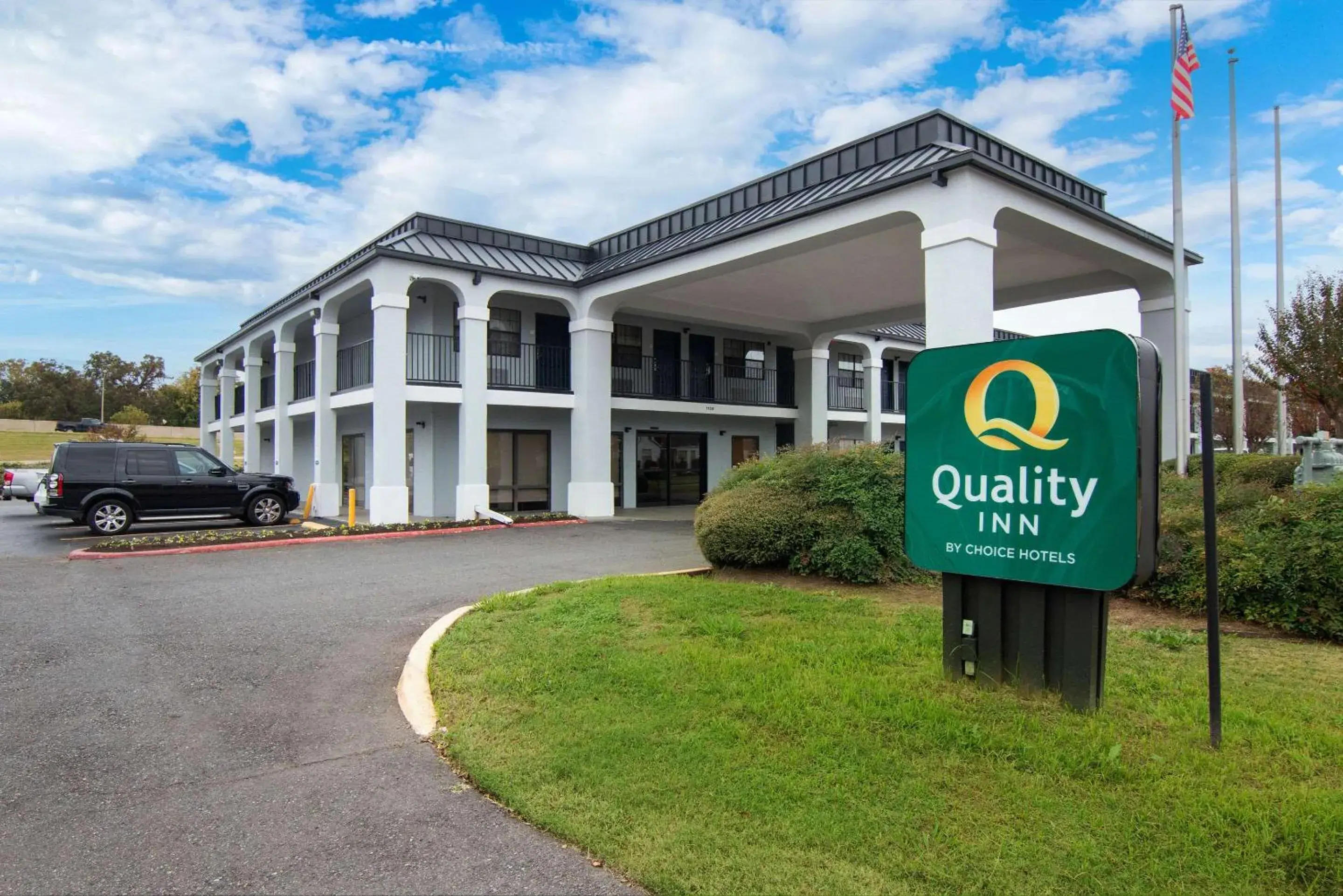 Property Building in Quality Inn near Casinos and Convention Center