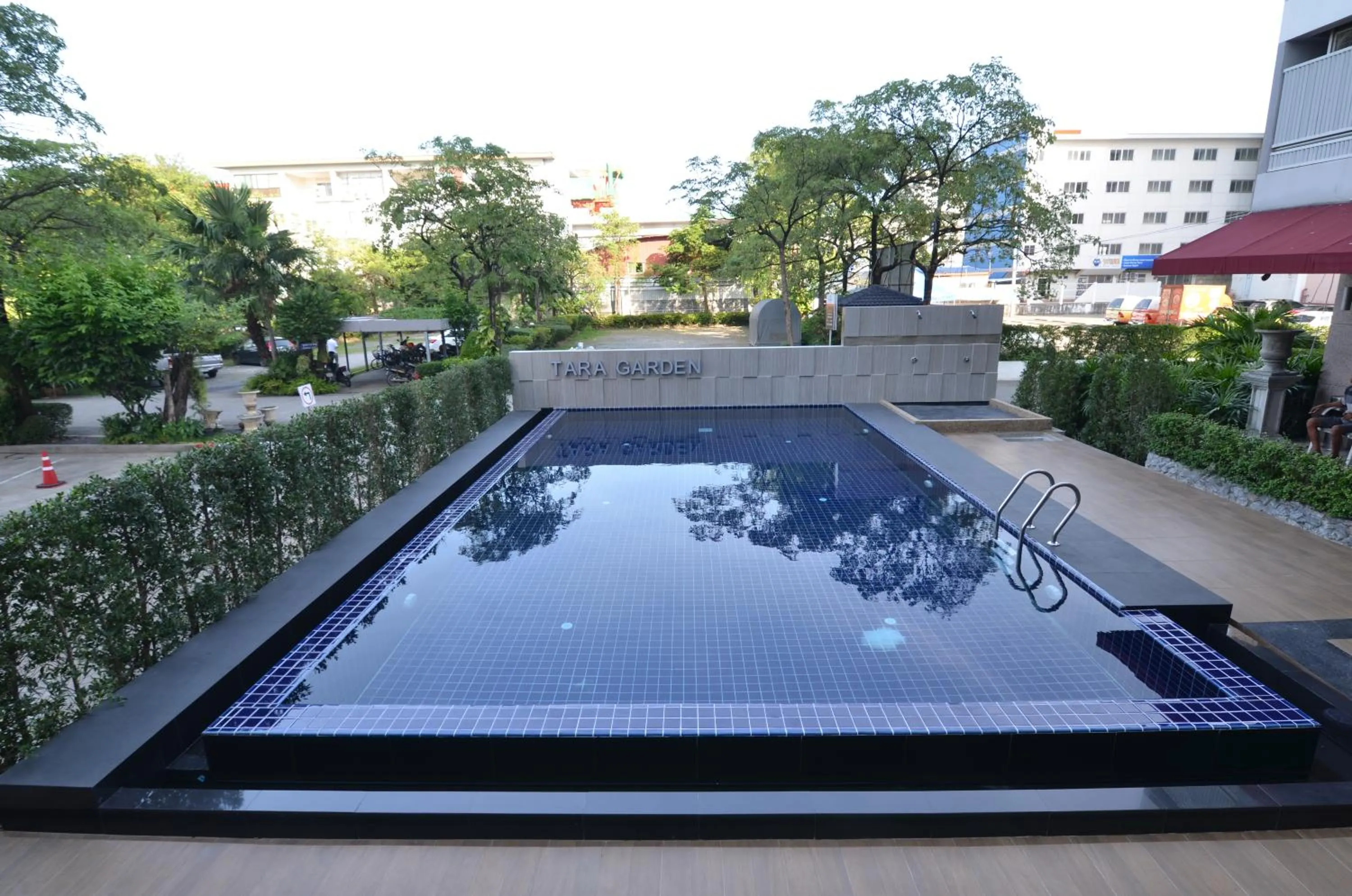 Swimming pool in Grand Tara Garden Thai Hotel