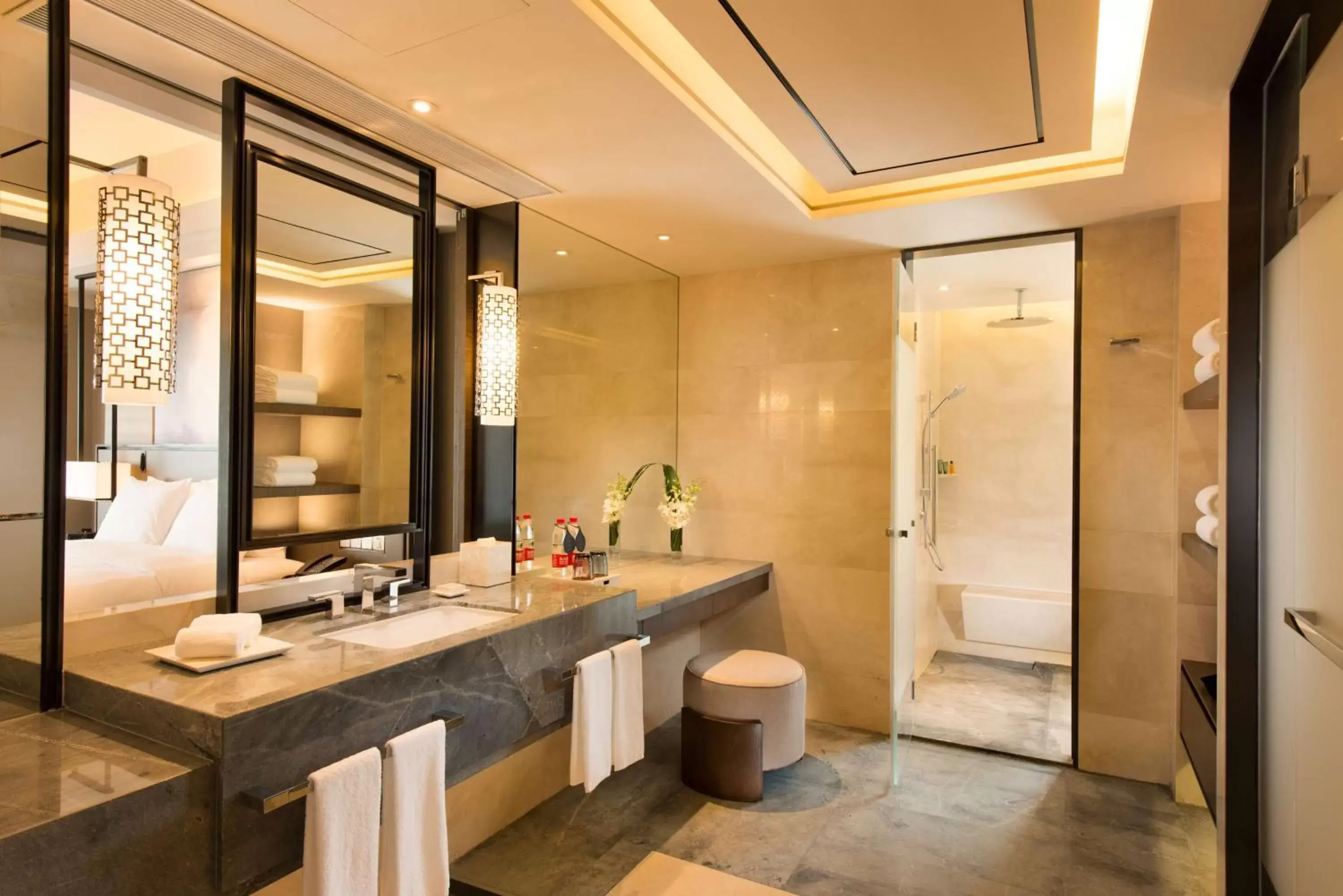 Bathroom in Hilton Zhoushan