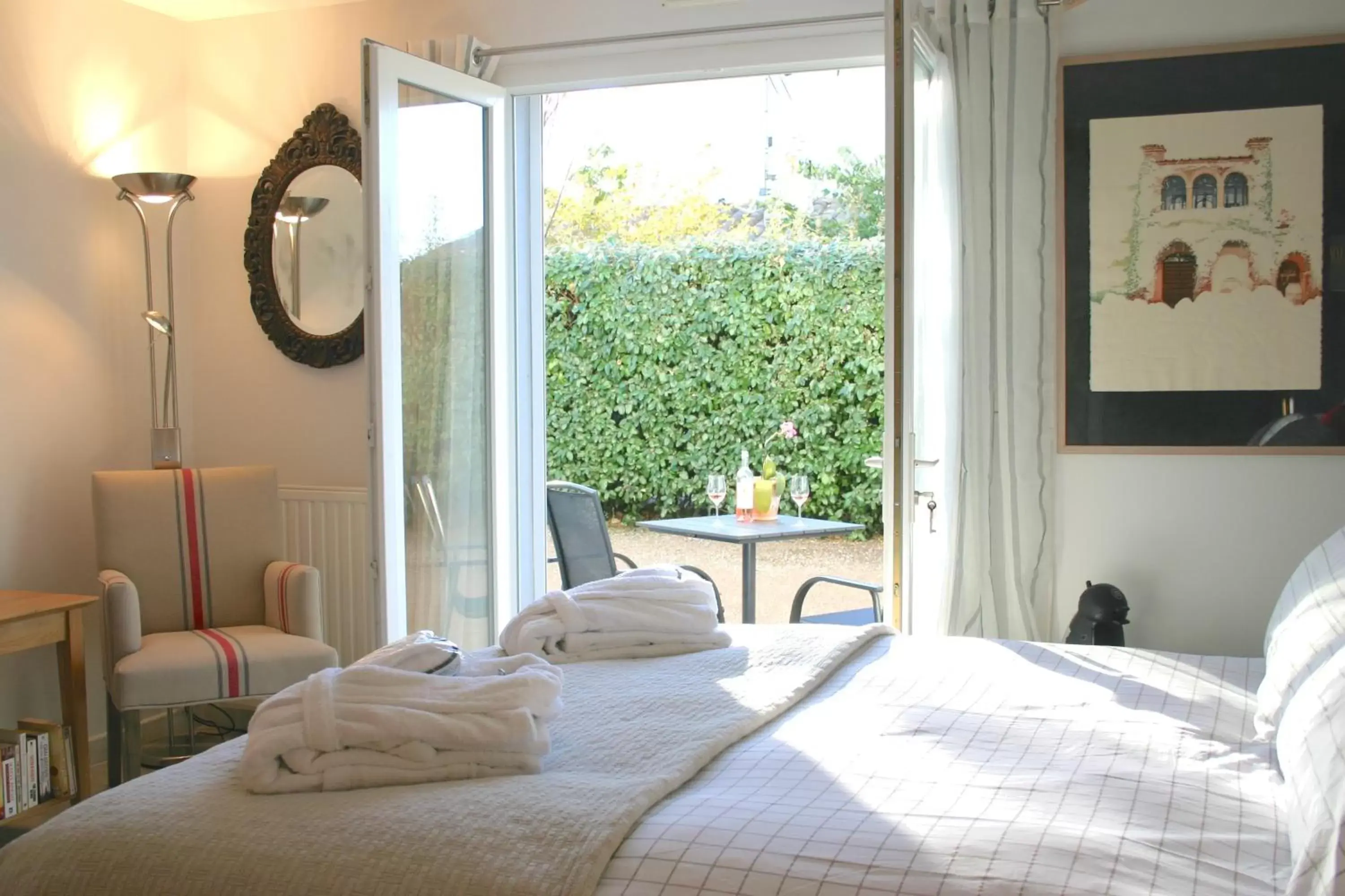 Bedroom, Bed in B&B-Les Balcons de Maragon