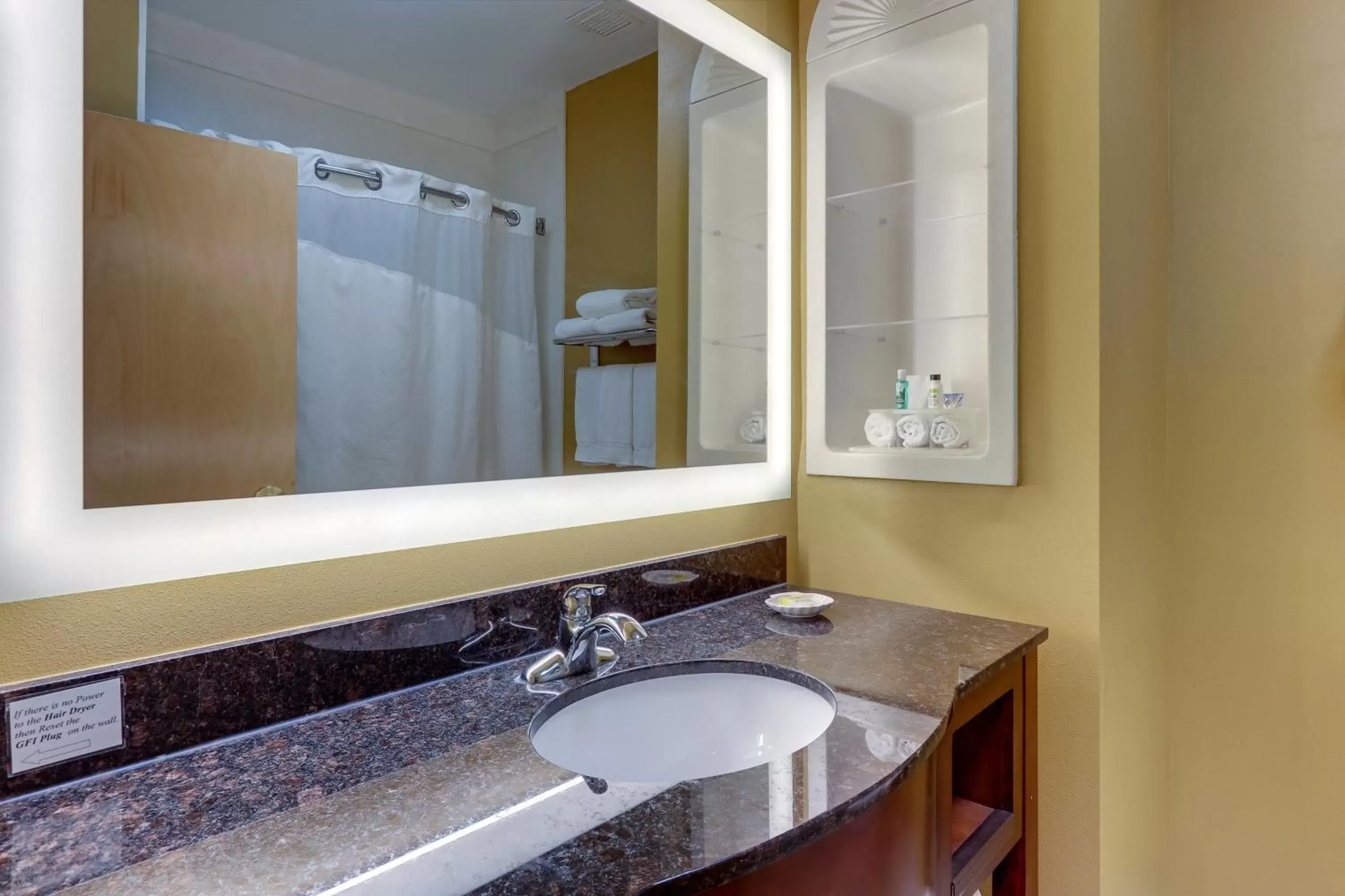 Bathroom in Holiday Inn Express Hotel & Suites Richmond, an IHG Hotel