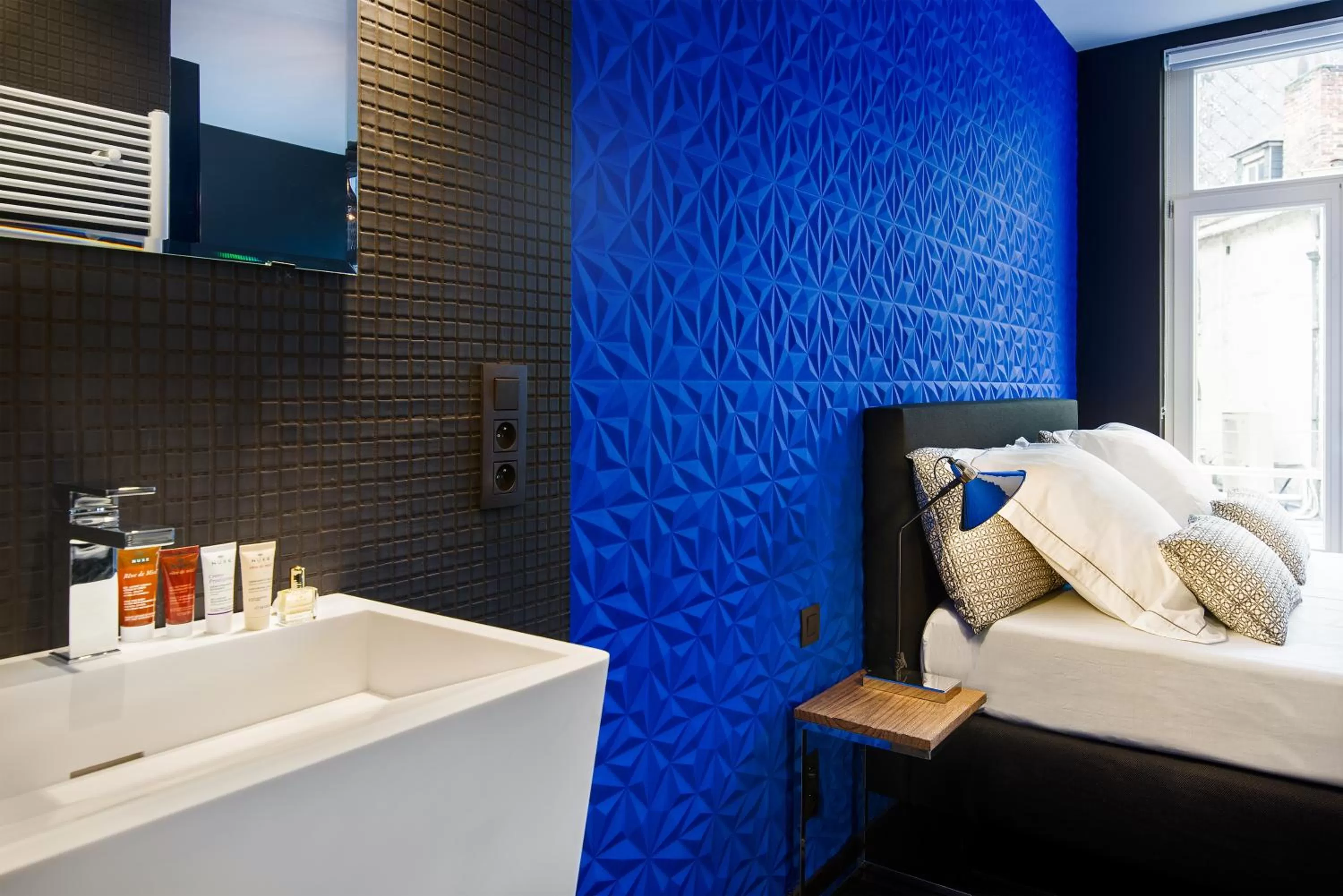 Decorative detail, Bed in All In One