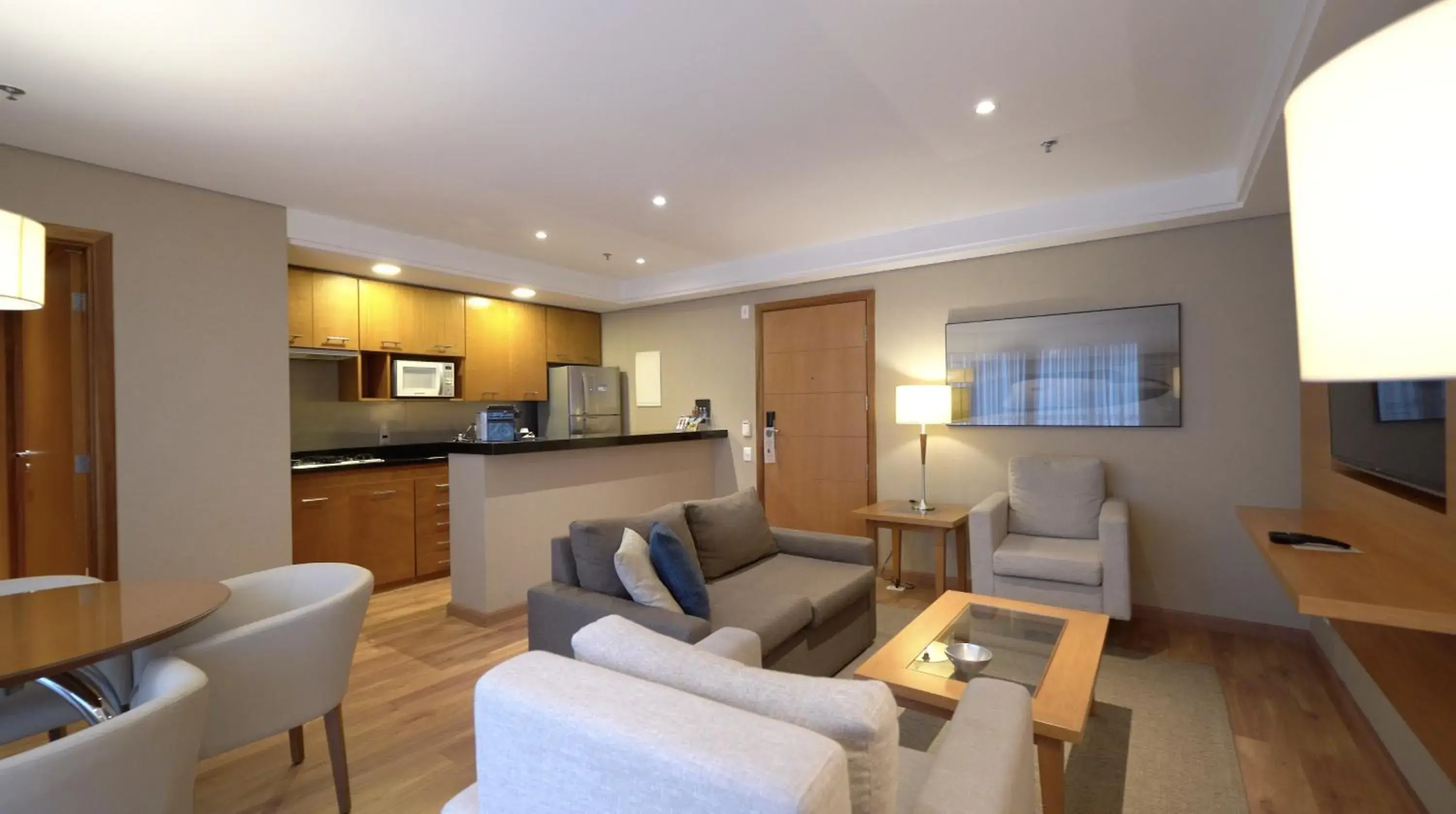 Kitchen or kitchenette, Seating Area in George V Casa Branca