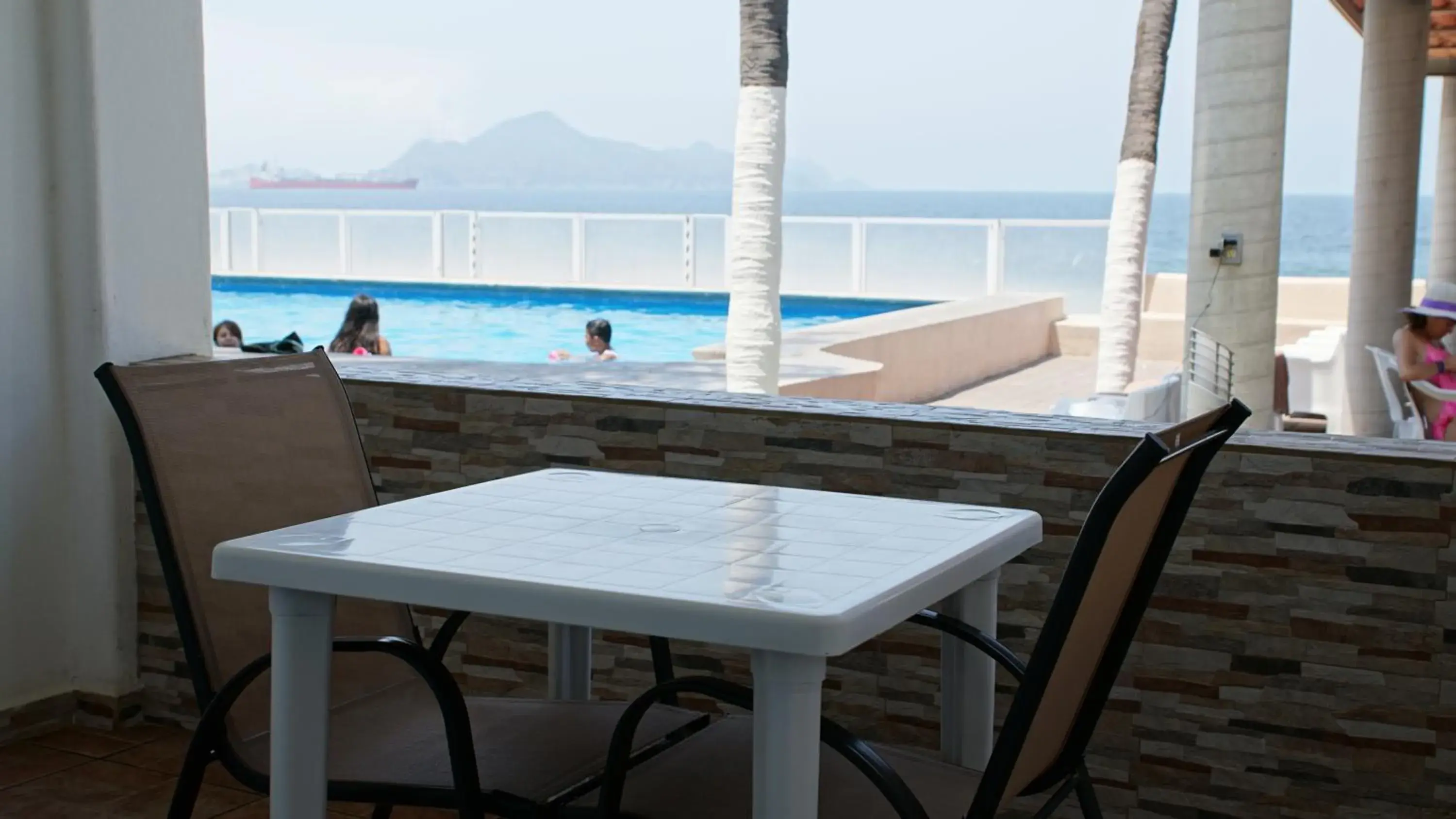 Balcony/Terrace, Pool View in Hotel Marbella