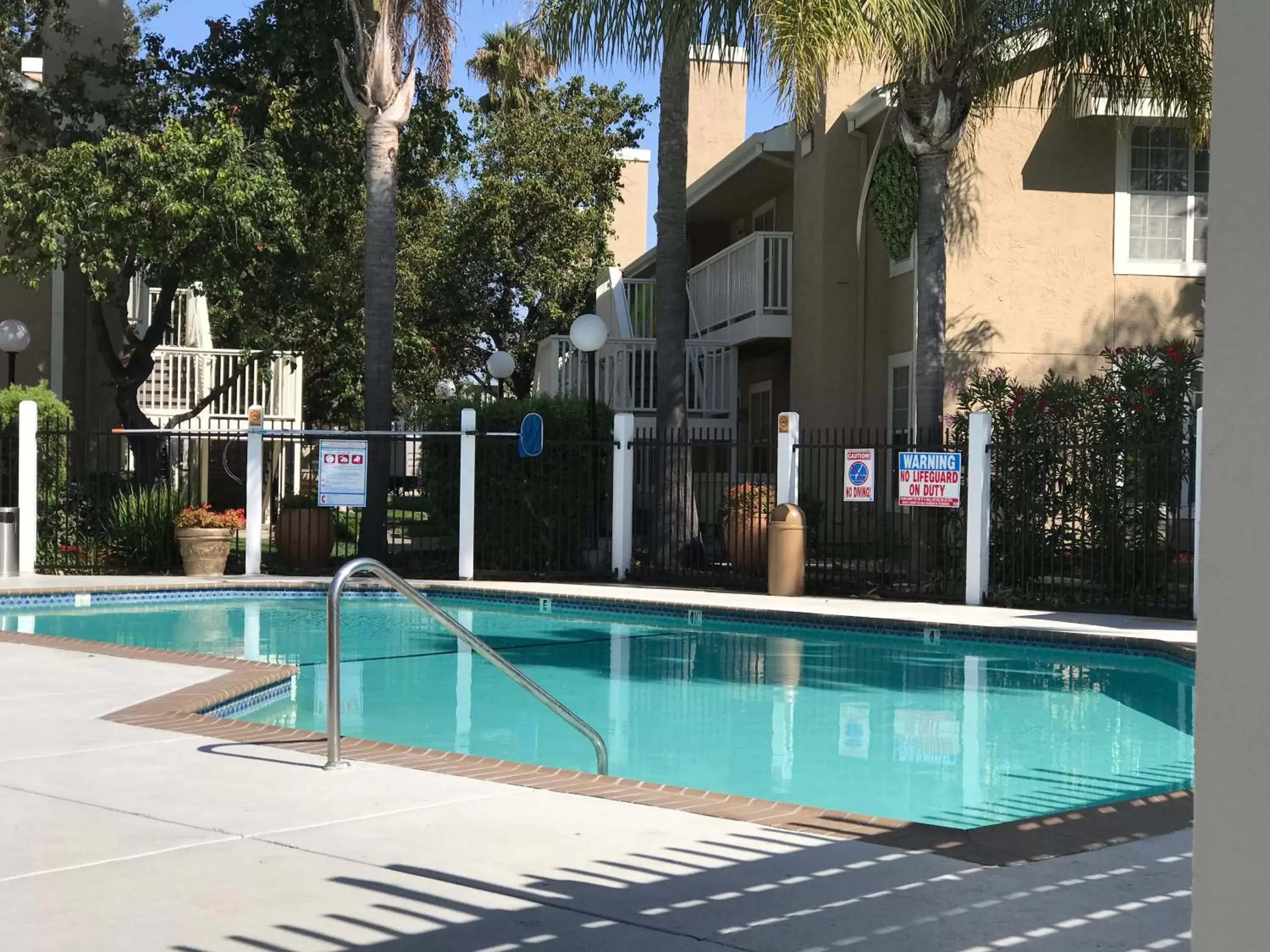 Swimming Pool in Chase Suite Hotel Newark Fremont