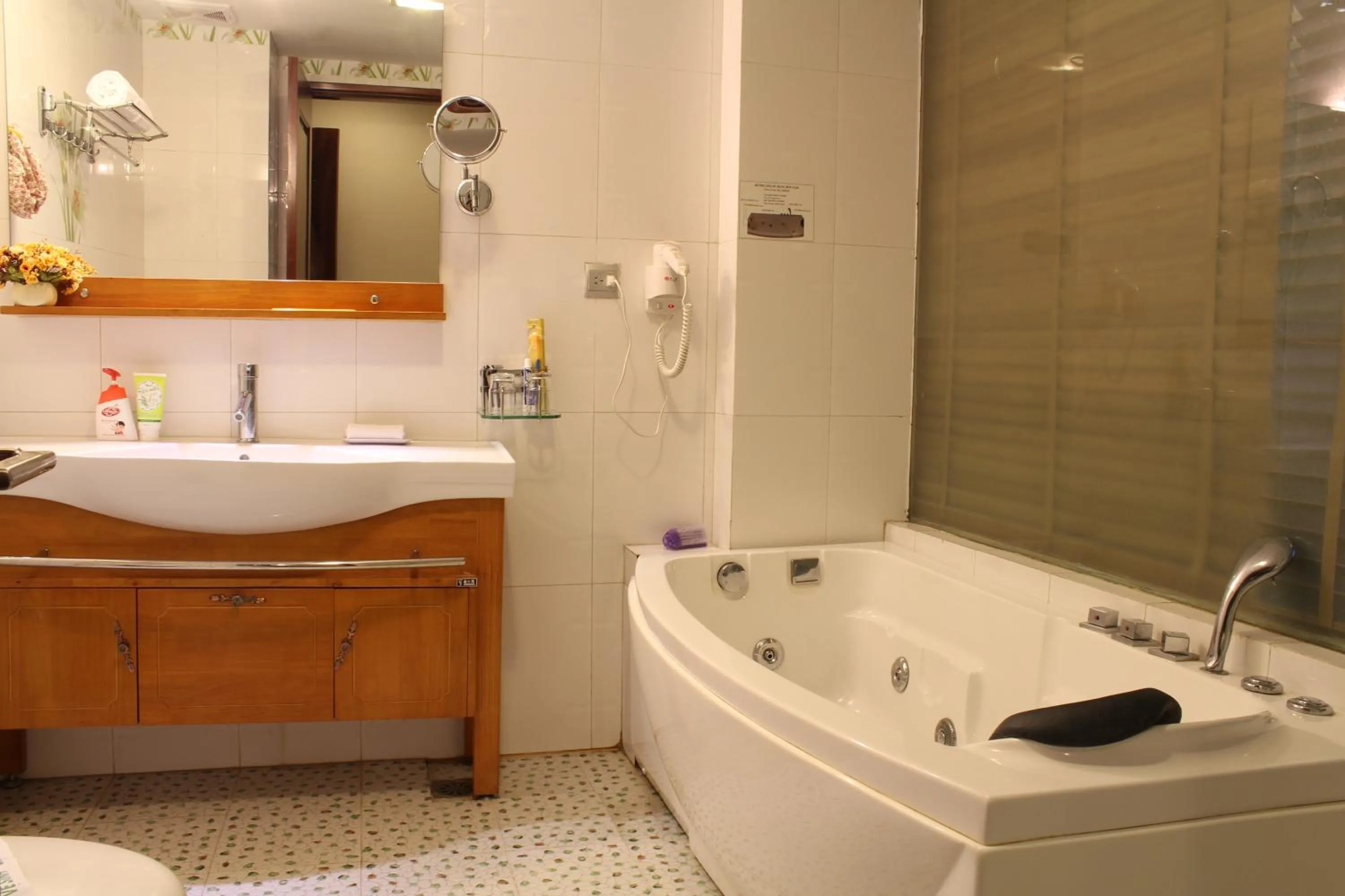 Deluxe Twin Room in A25 Hotel - 45 Phan Chu Trinh