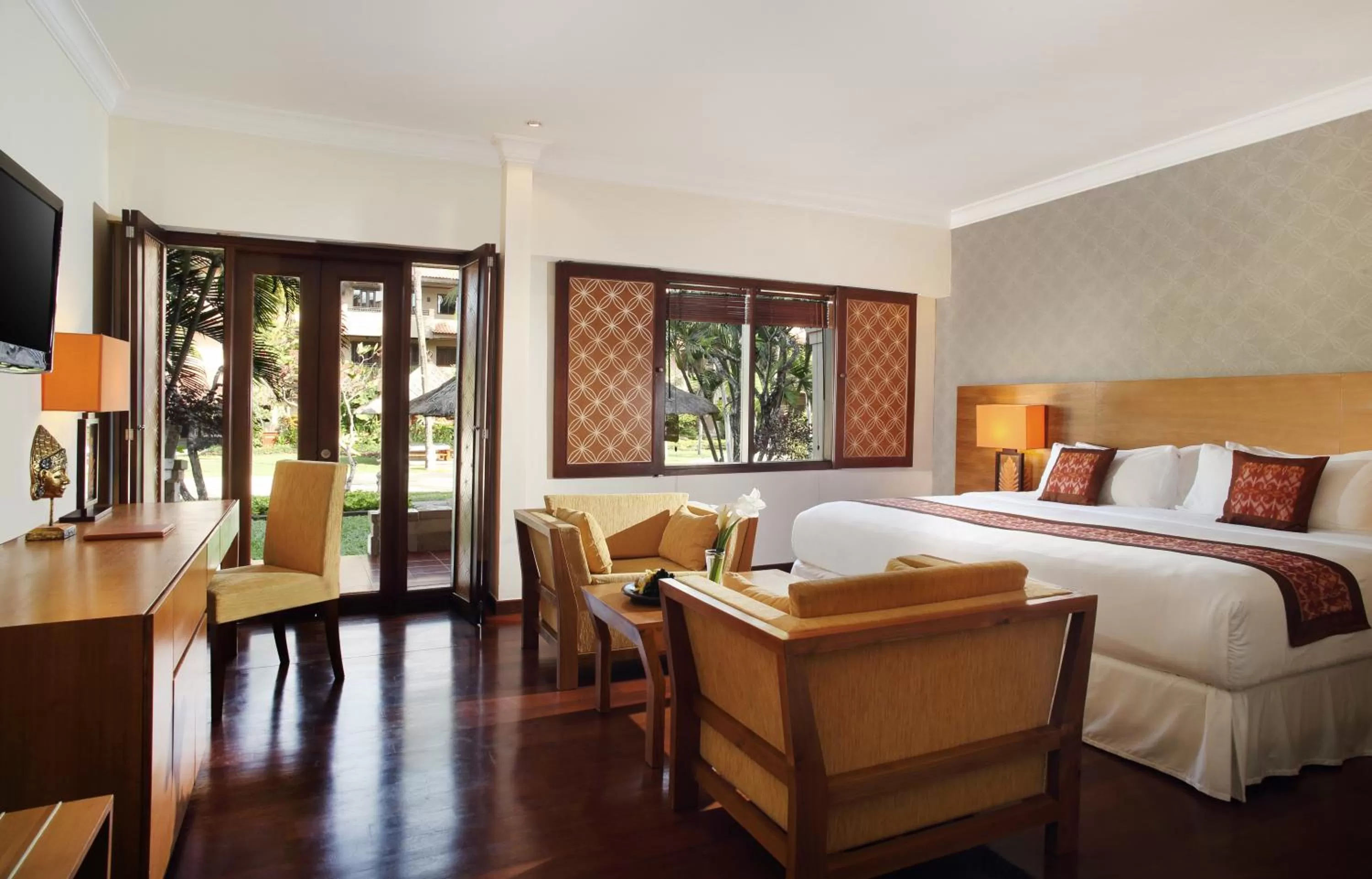 Photo of the whole room, Bed in Hotel Nikko Bali Benoa Beach