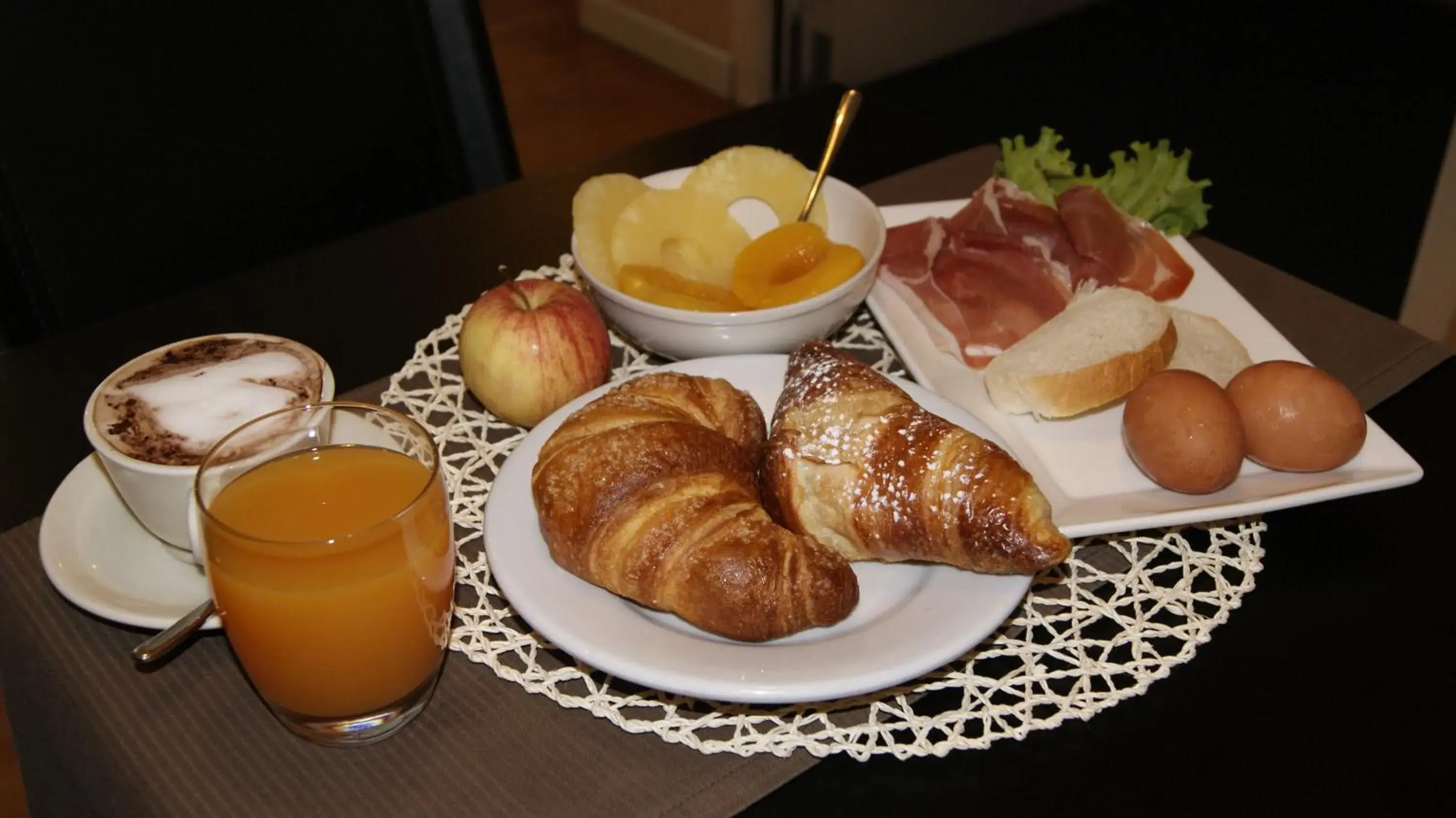Food, Breakfast in Hotel Astoria