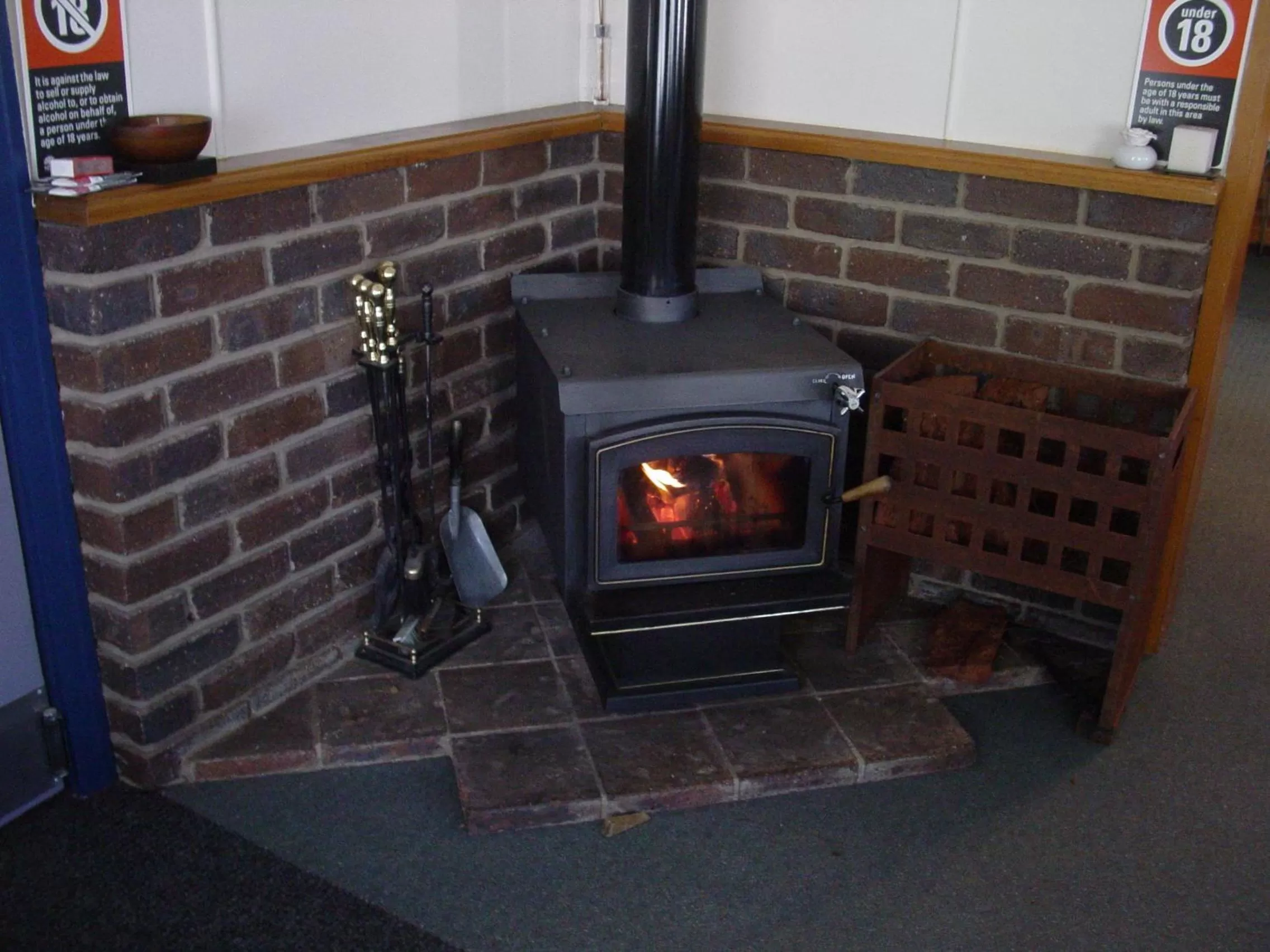 Restaurant/places to eat in Tally Ho Motor Inn