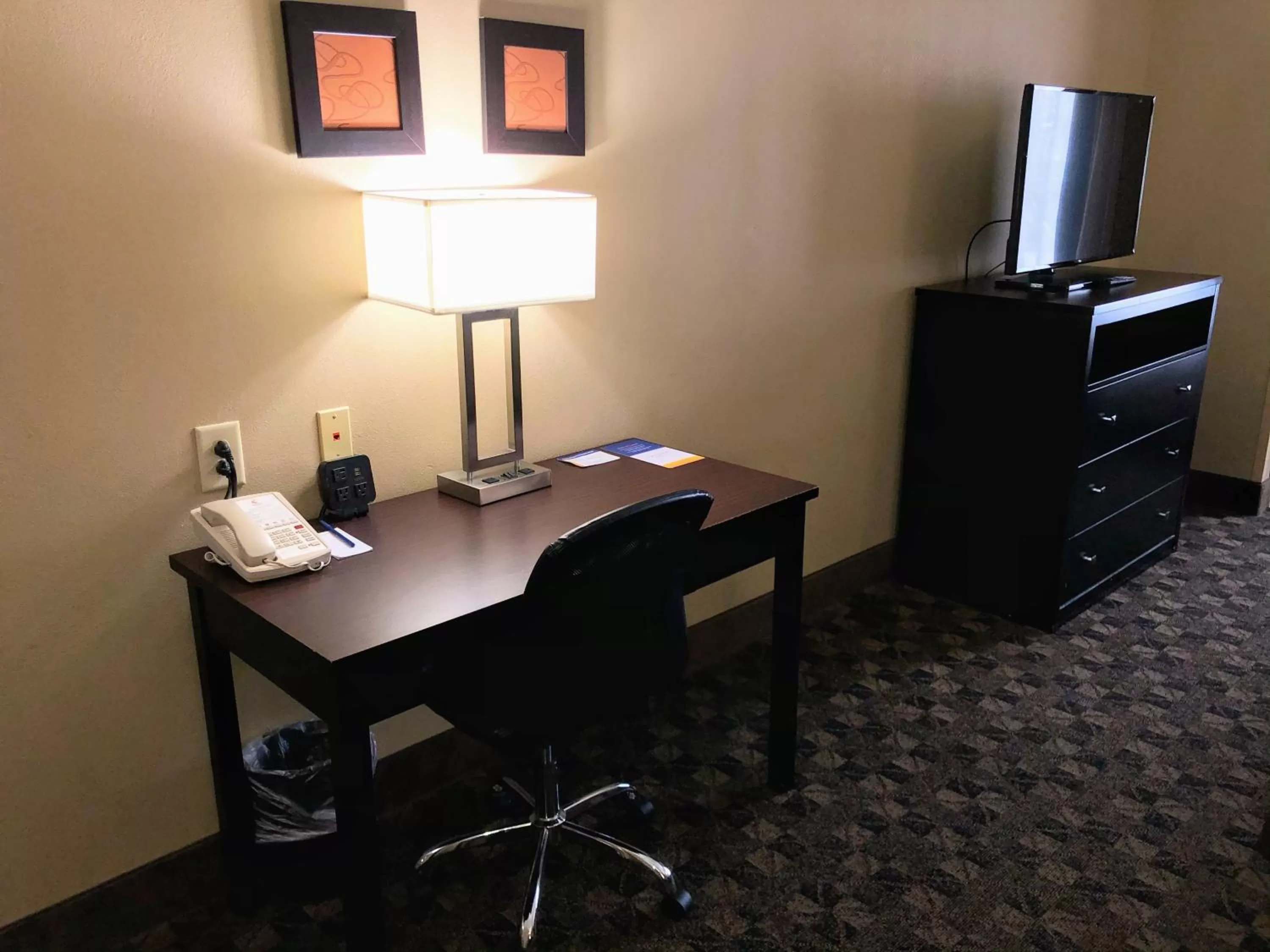 King Suite - Accessible/Non-Smoking in Spark by Hilton Bluffton Hilton Head Island