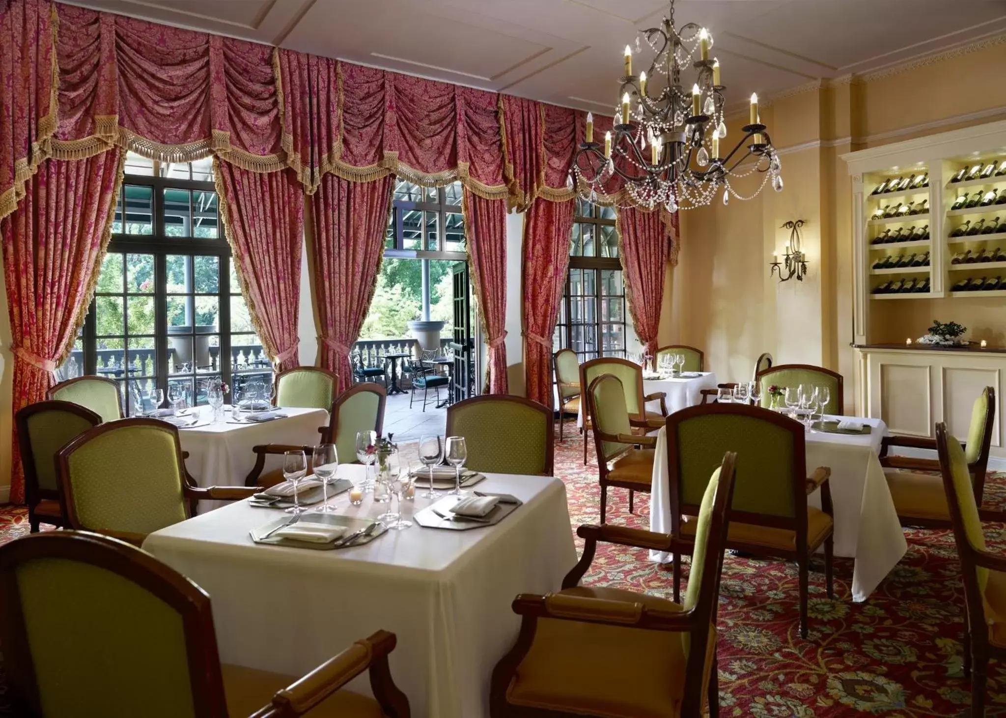 Restaurant/places to eat in Omni Shoreham Hotel Restaurant/places to eat in Omni Shoreham Hotel