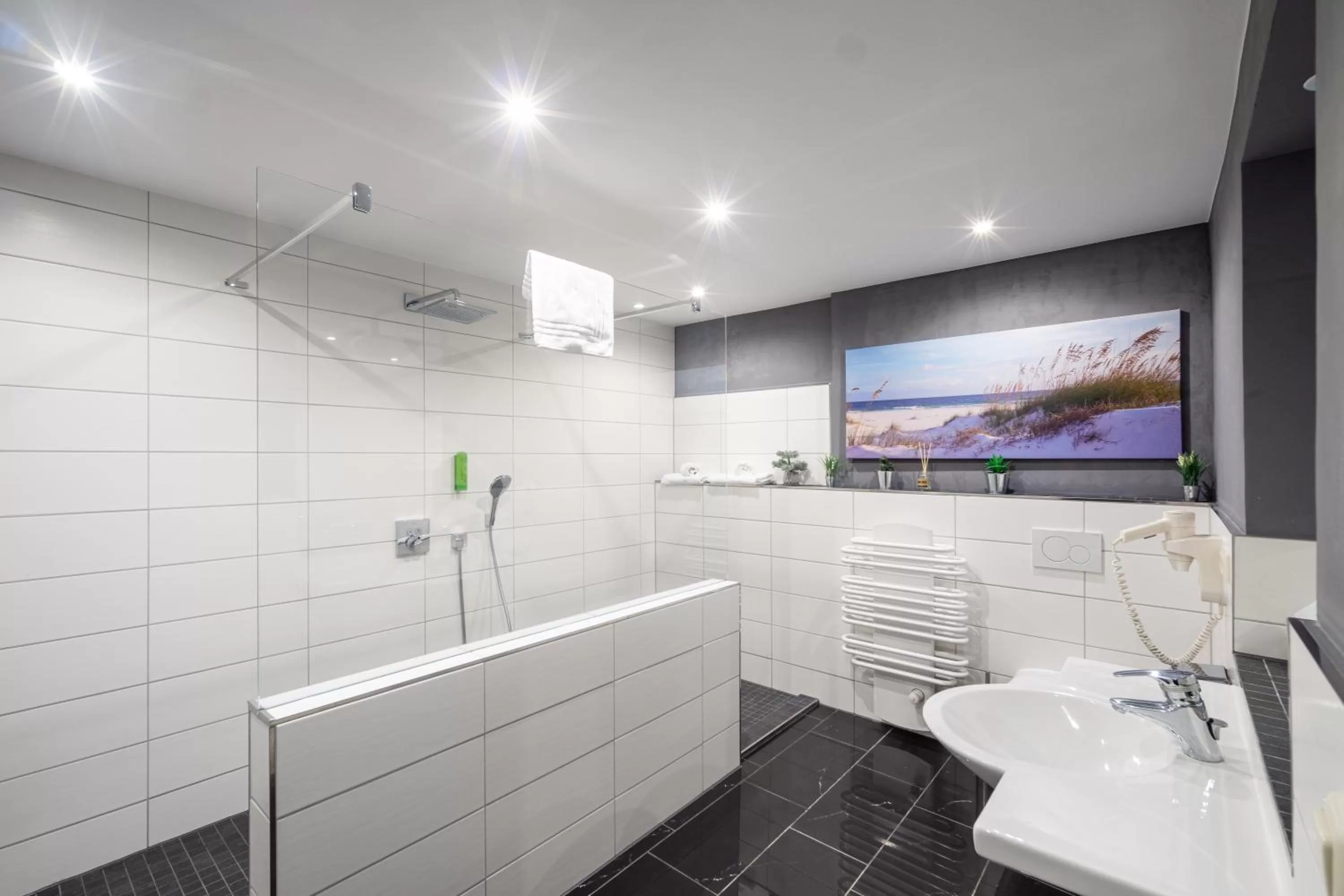 Bathroom in SL'otel im Parforcehaus