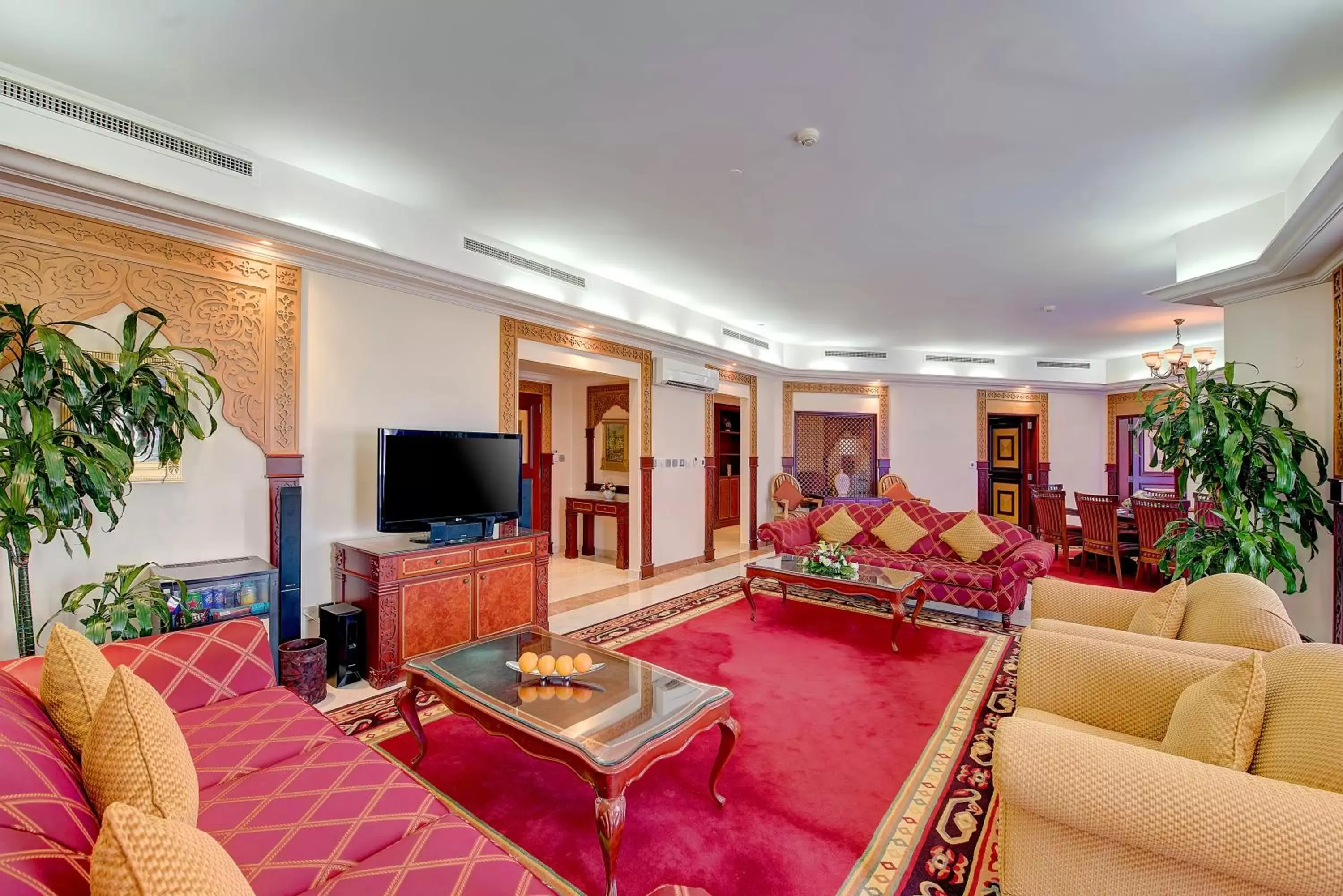 Bedroom, Seating Area in Crowne Plaza Resort Salalah, an IHG Hotel