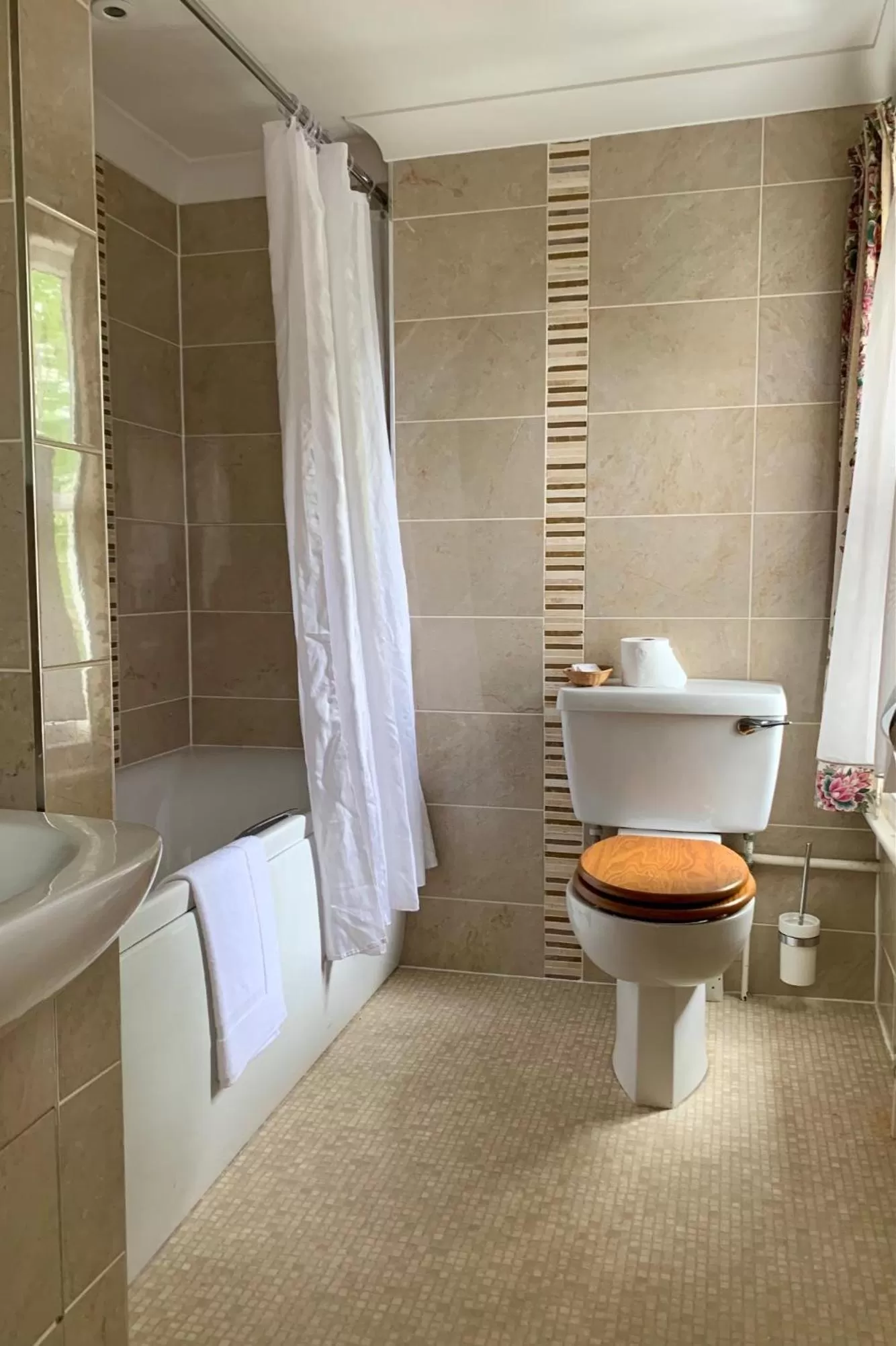 Bathroom in Littlebury Hotel