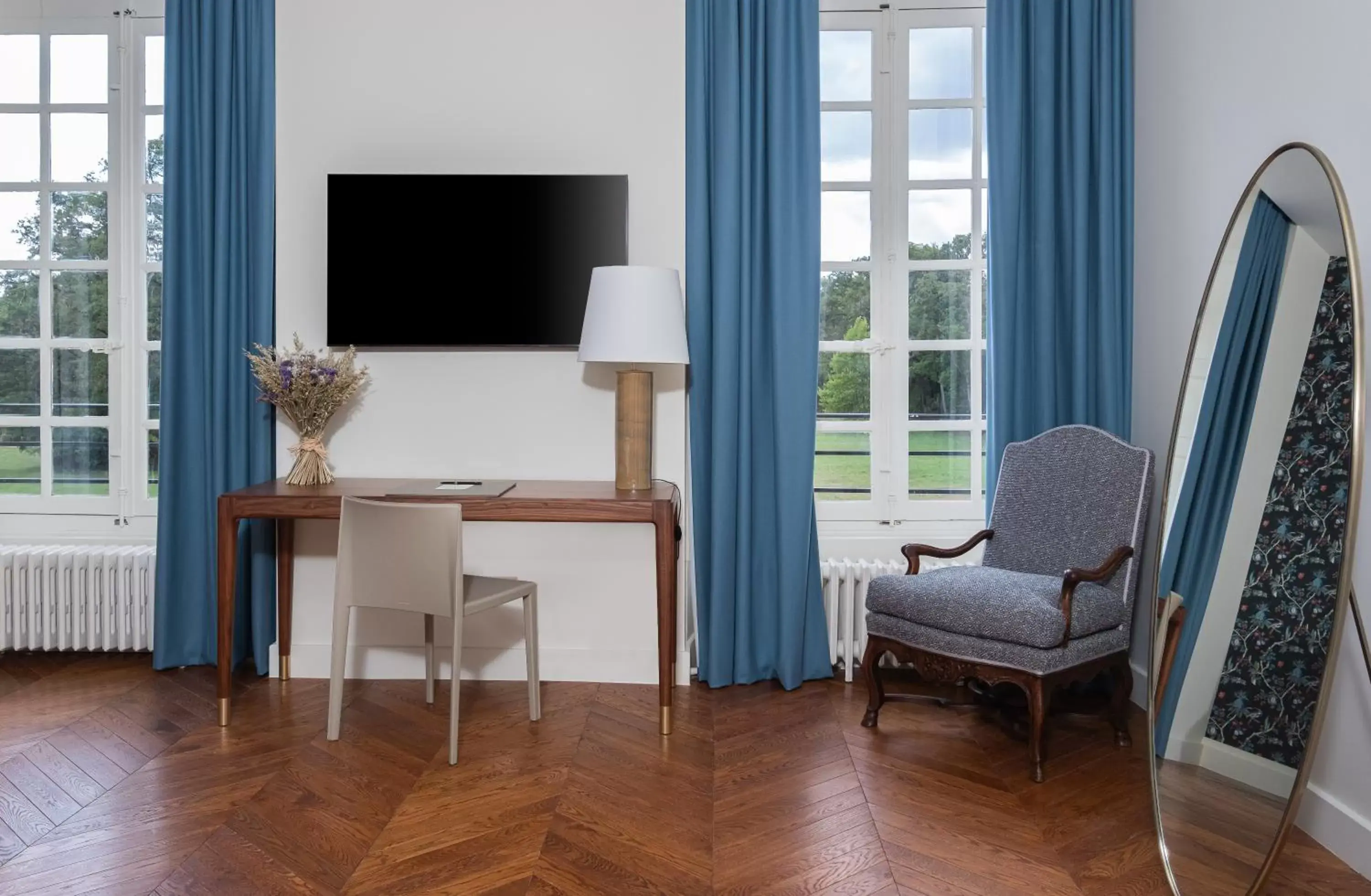 TV/Entertainment Center in La Borde en Sologne Château & Spa