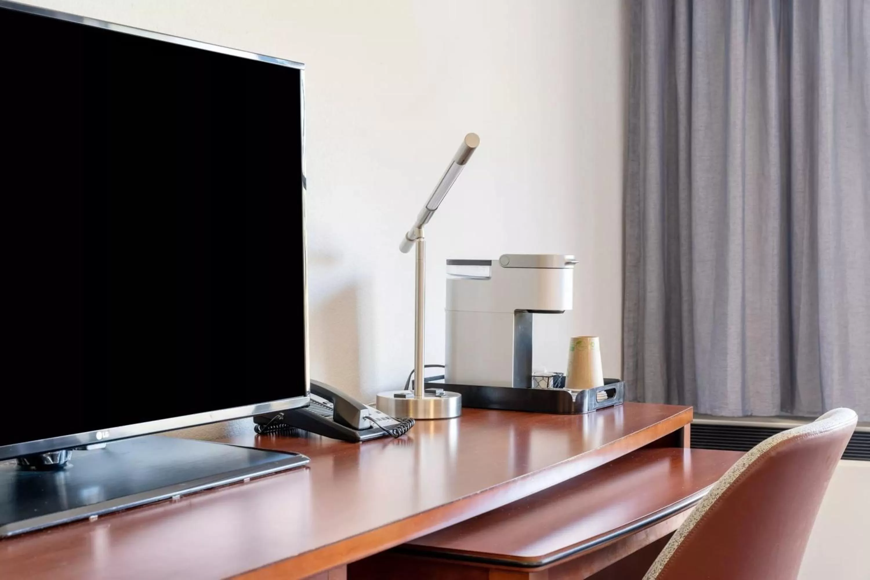 Guests in Courtyard Burlington Williston