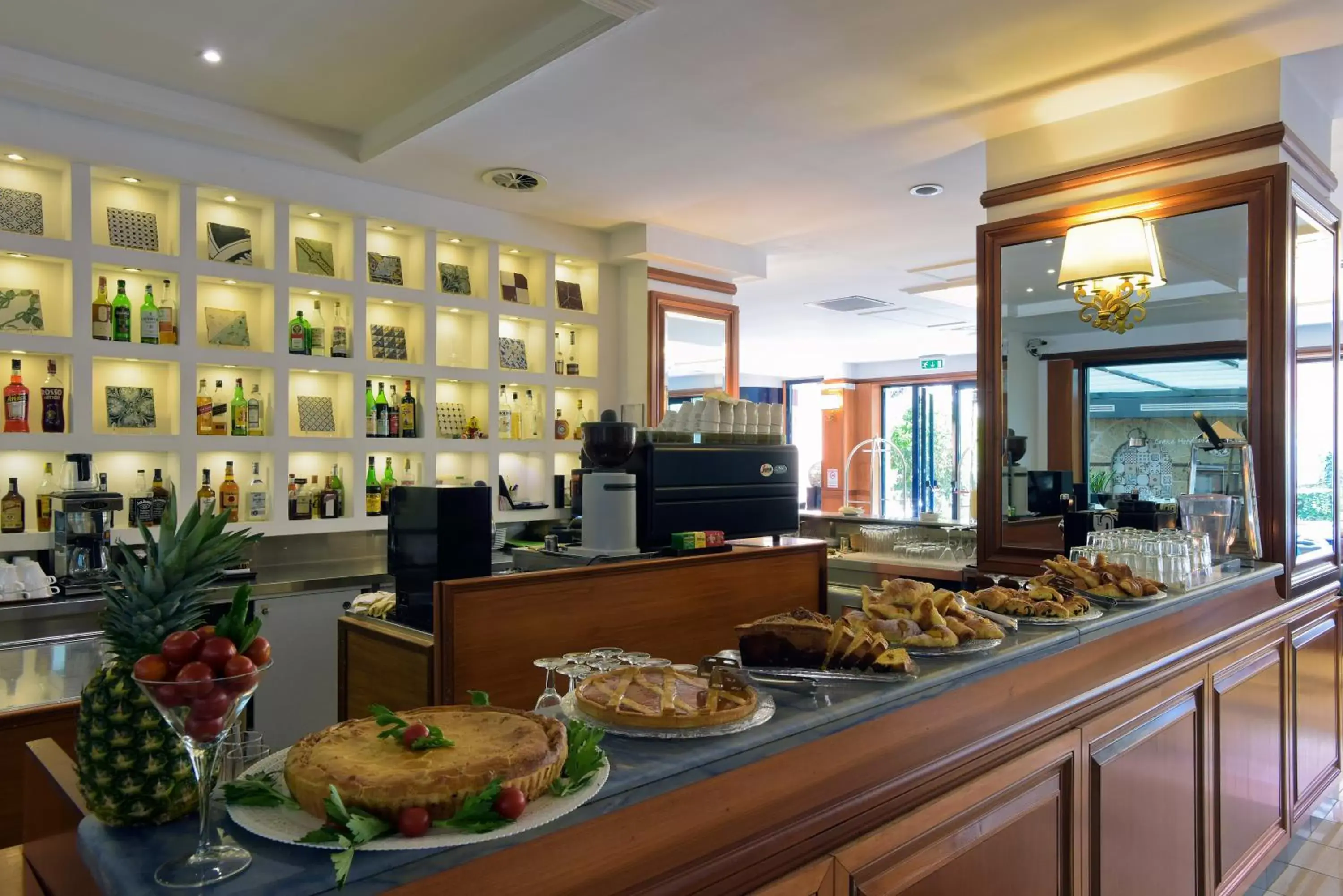 Buffet breakfast in Grand Hotel Tiberio