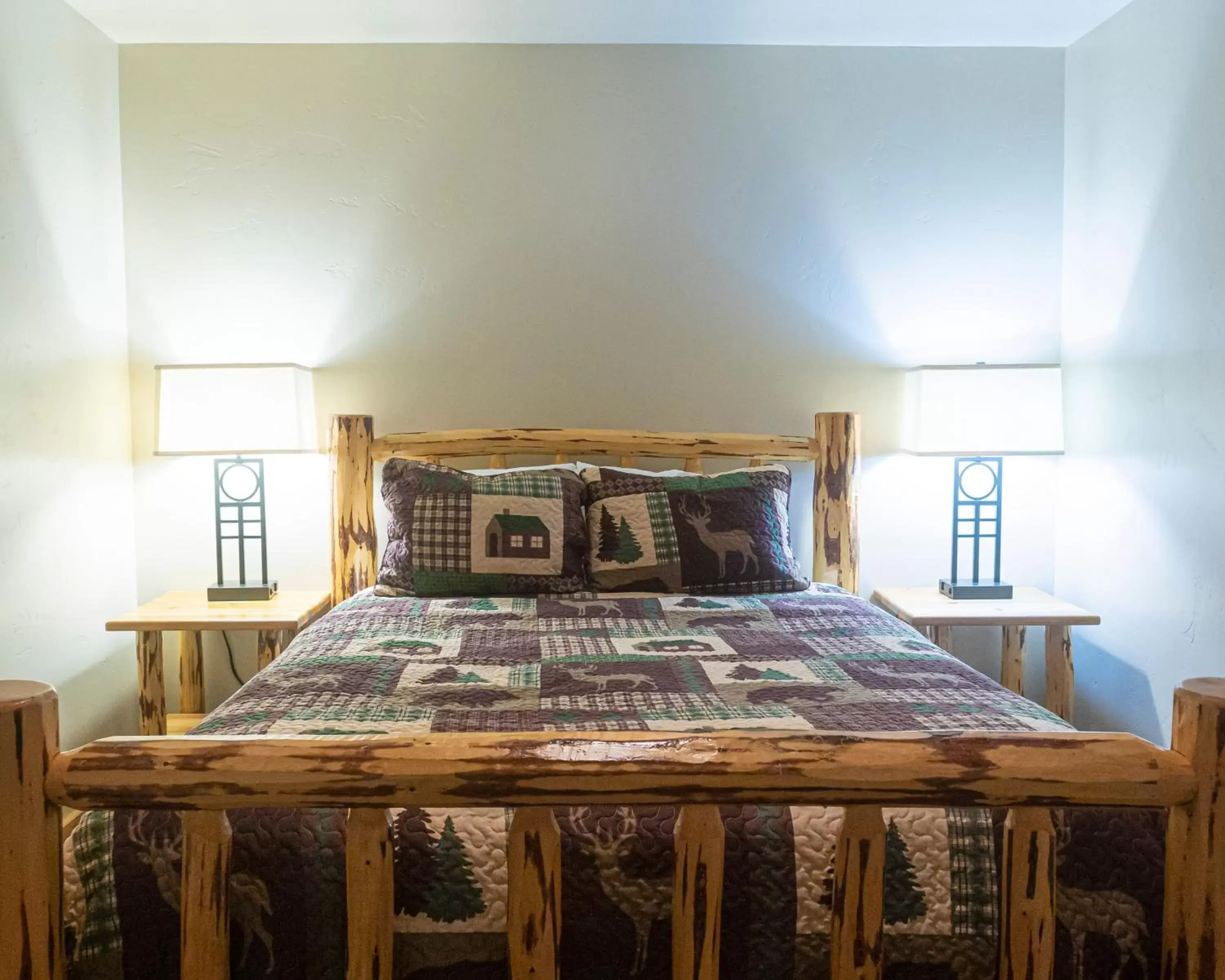 Bedroom, Bed in Sawtelle Mountain Resort Bedroom, Bed in Sawtelle Mountain Resort