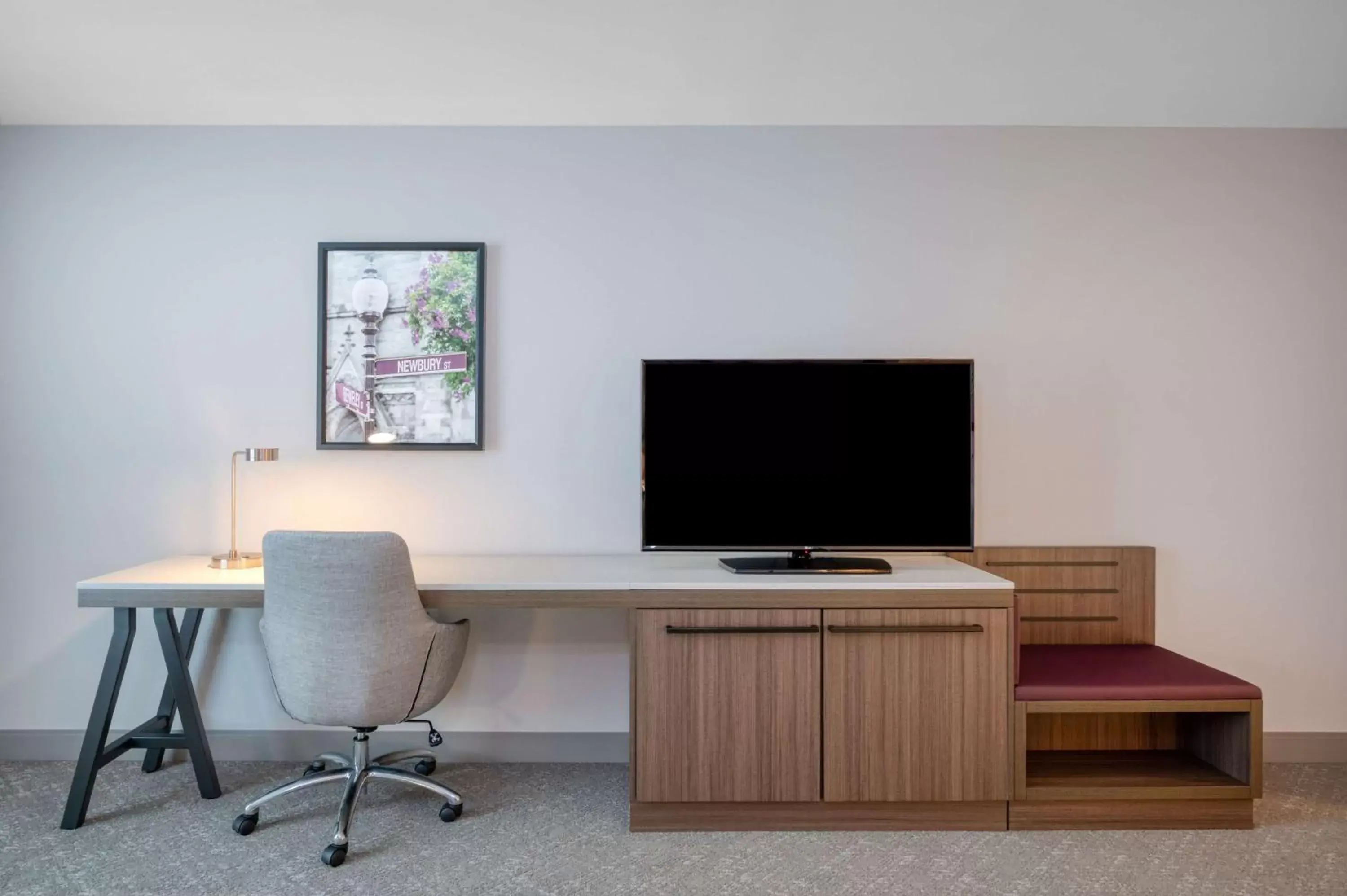 Bedroom in Hilton Garden Inn Boston Logan Airport Bedroom in Hilton Garden Inn Boston Logan Airport