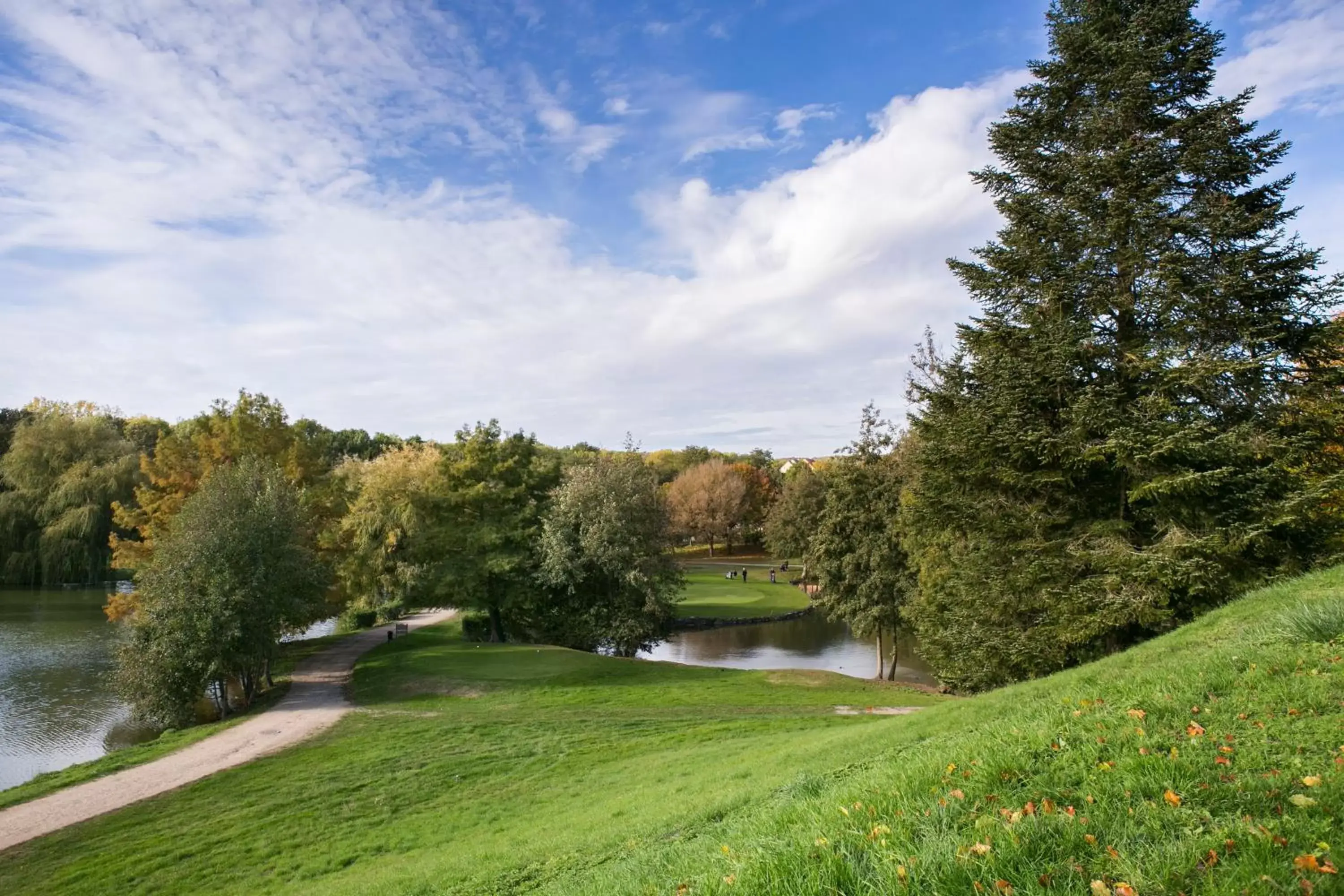 Golfcourse, Garden in Hôtel Résidence Normandy Country Club by Popinns