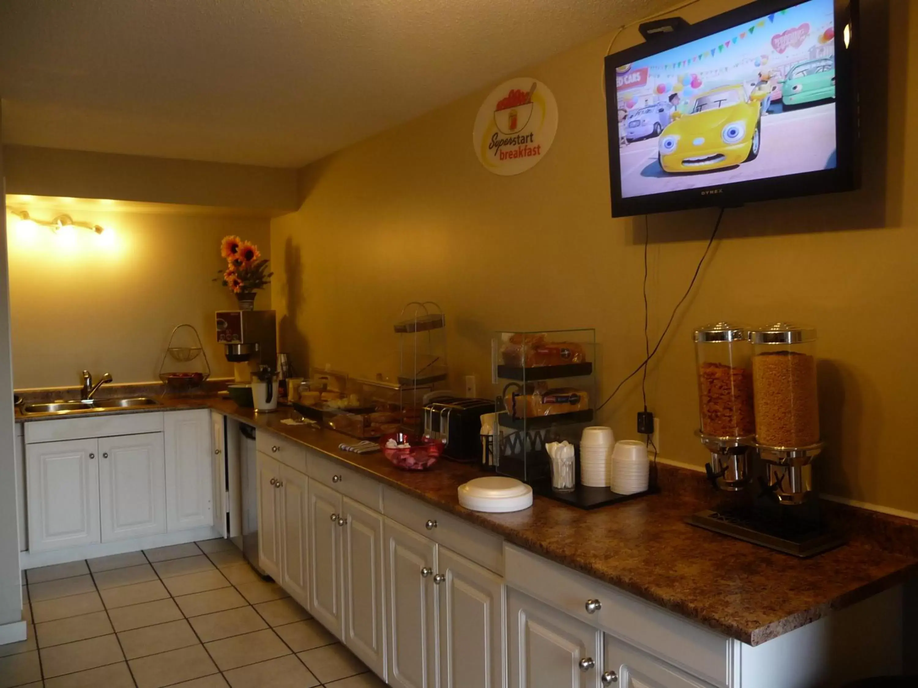 Restaurant/places to eat in Super 8 by Wyndham Kamloops East Restaurant/places to eat in Super 8 by Wyndham Kamloops East