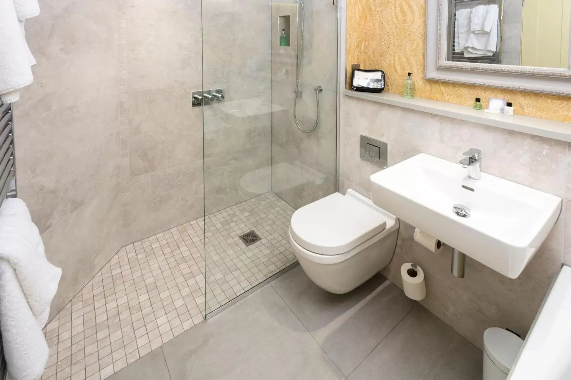 Shower, Bathroom in Park Farm Hotel