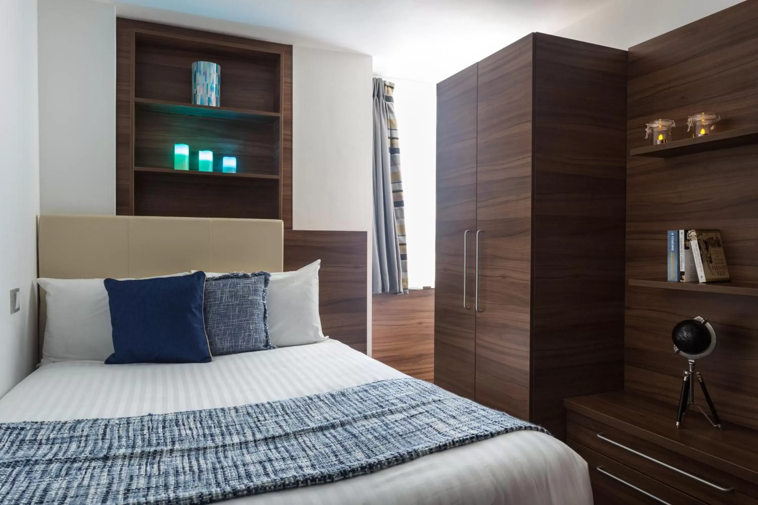 Bedroom, Bed in Livin' Serviced Apartments