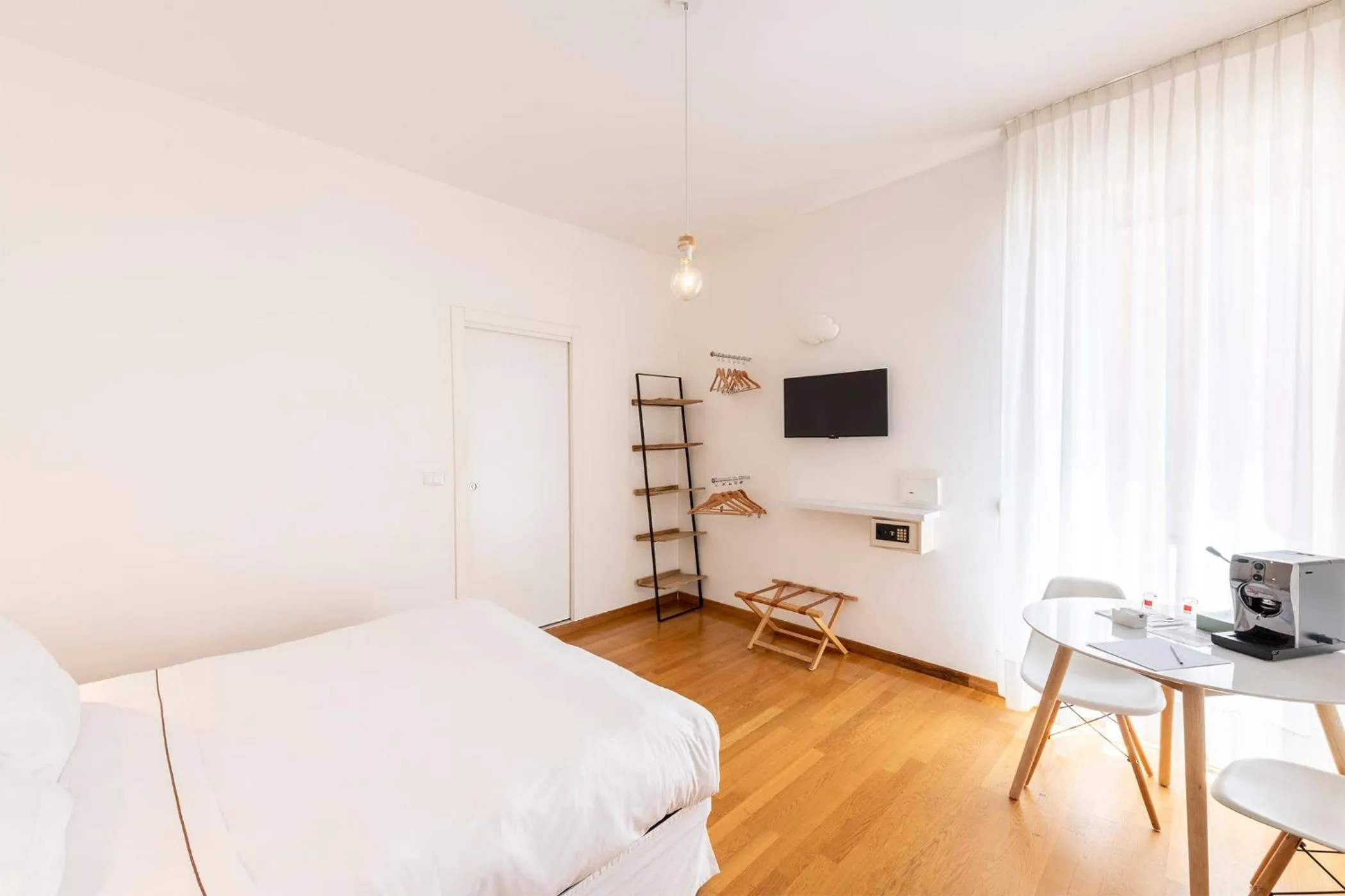 Bed in Hotel San Michele