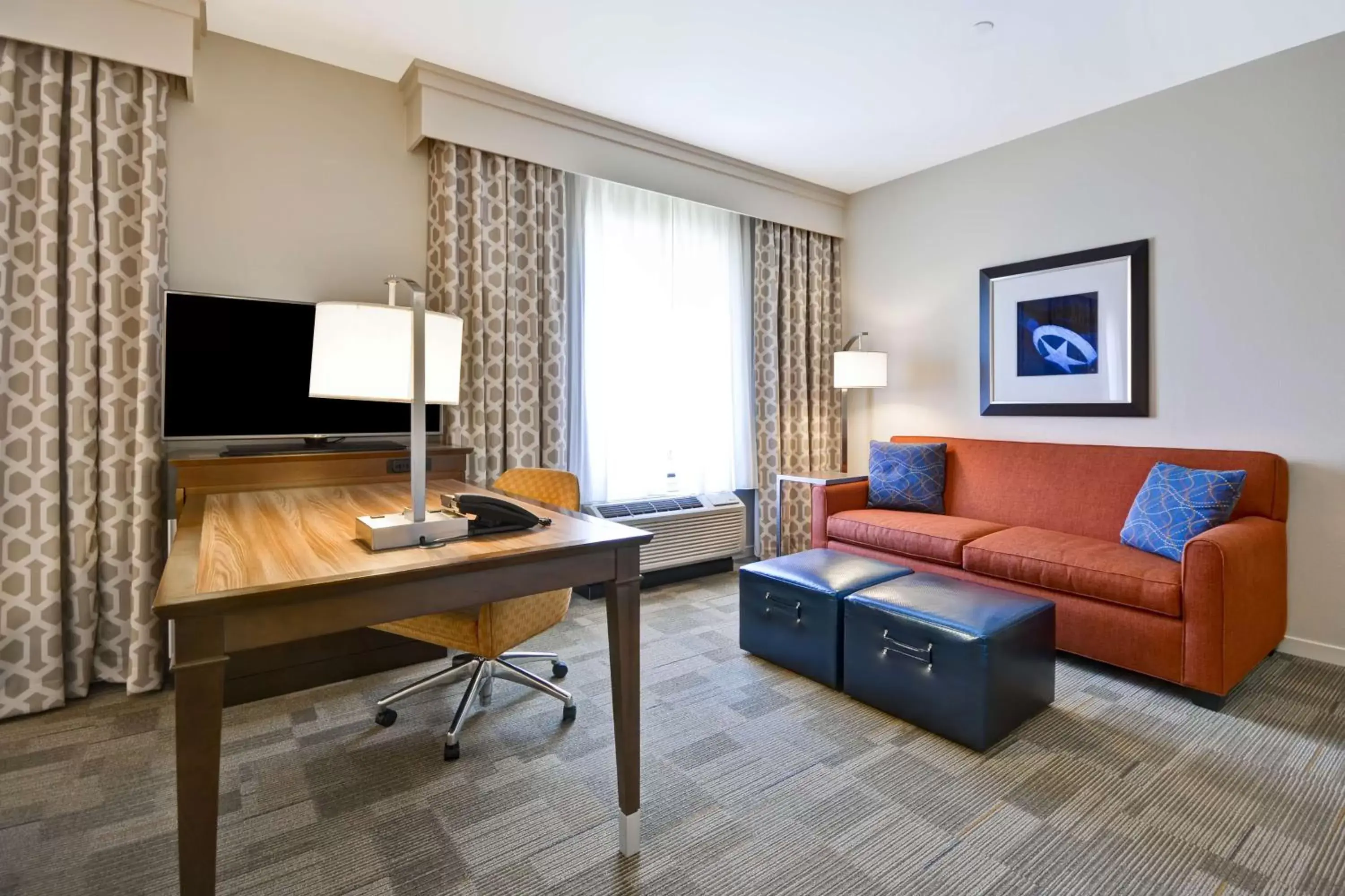 Bedroom, Seating Area in Hampton Inn & Suites Dallas/Plano-East