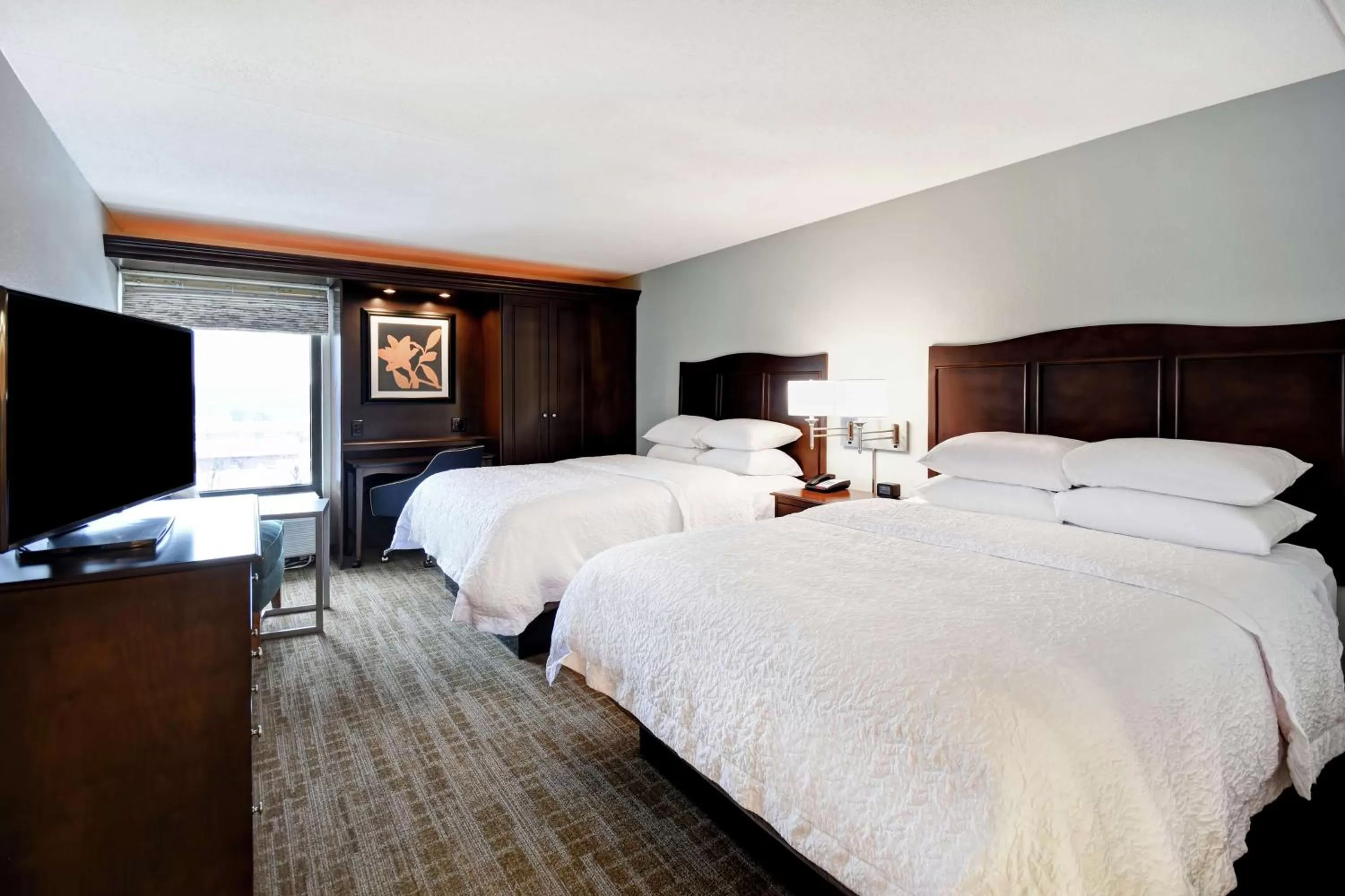 Bedroom, Bed in Hampton Inn Overland Park