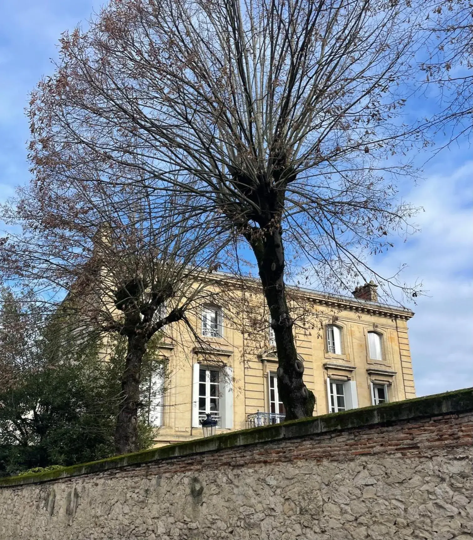 Property Building in Hôtel Château des Jacobins