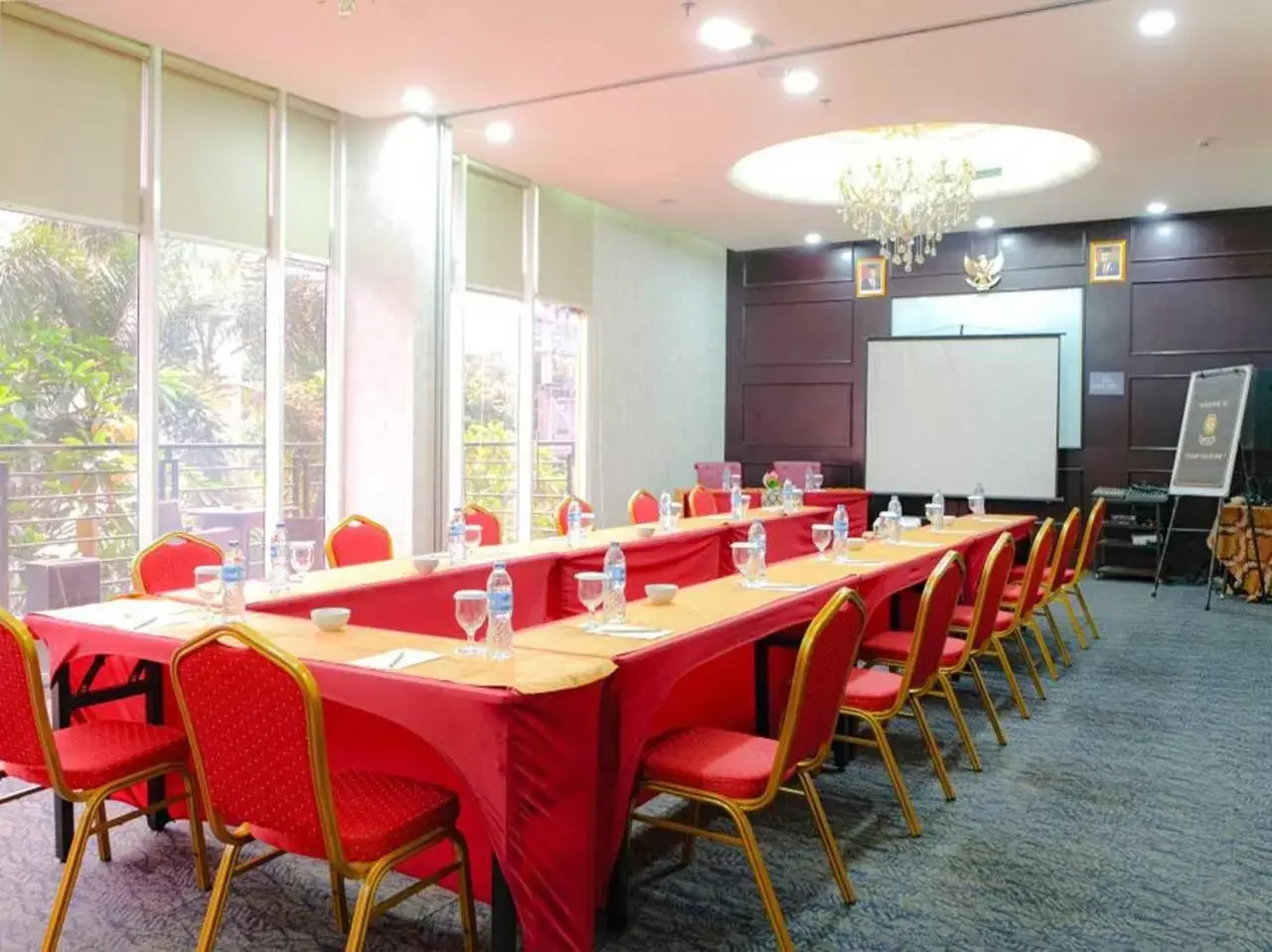 Property building in Sapphire Sky Hotel & Conference Property building in Sapphire Sky Hotel & Conference