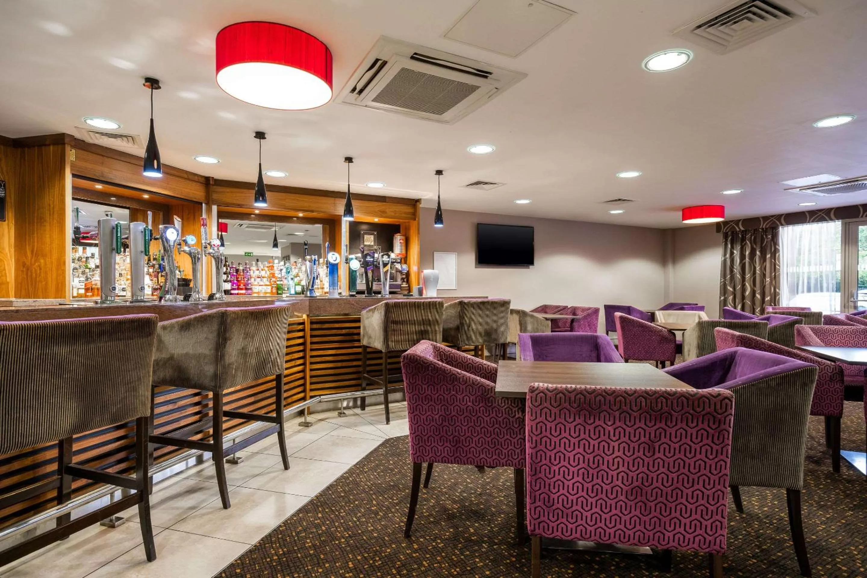 Lounge or bar in Clarion Hotel Newcastle South