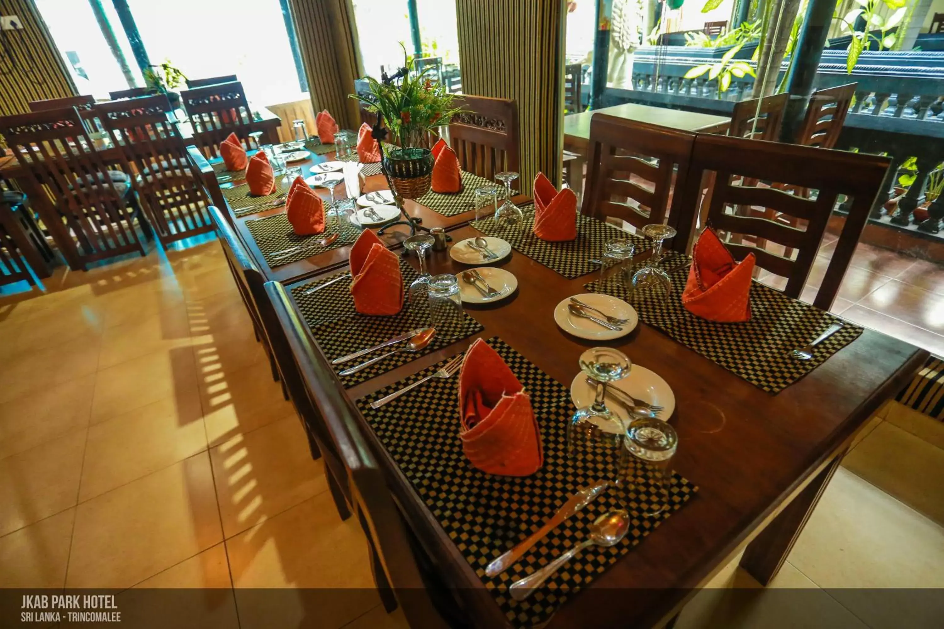 Restaurant/places to eat in JKAB Park Hotel Restaurant/places to eat in JKAB Park Hotel
