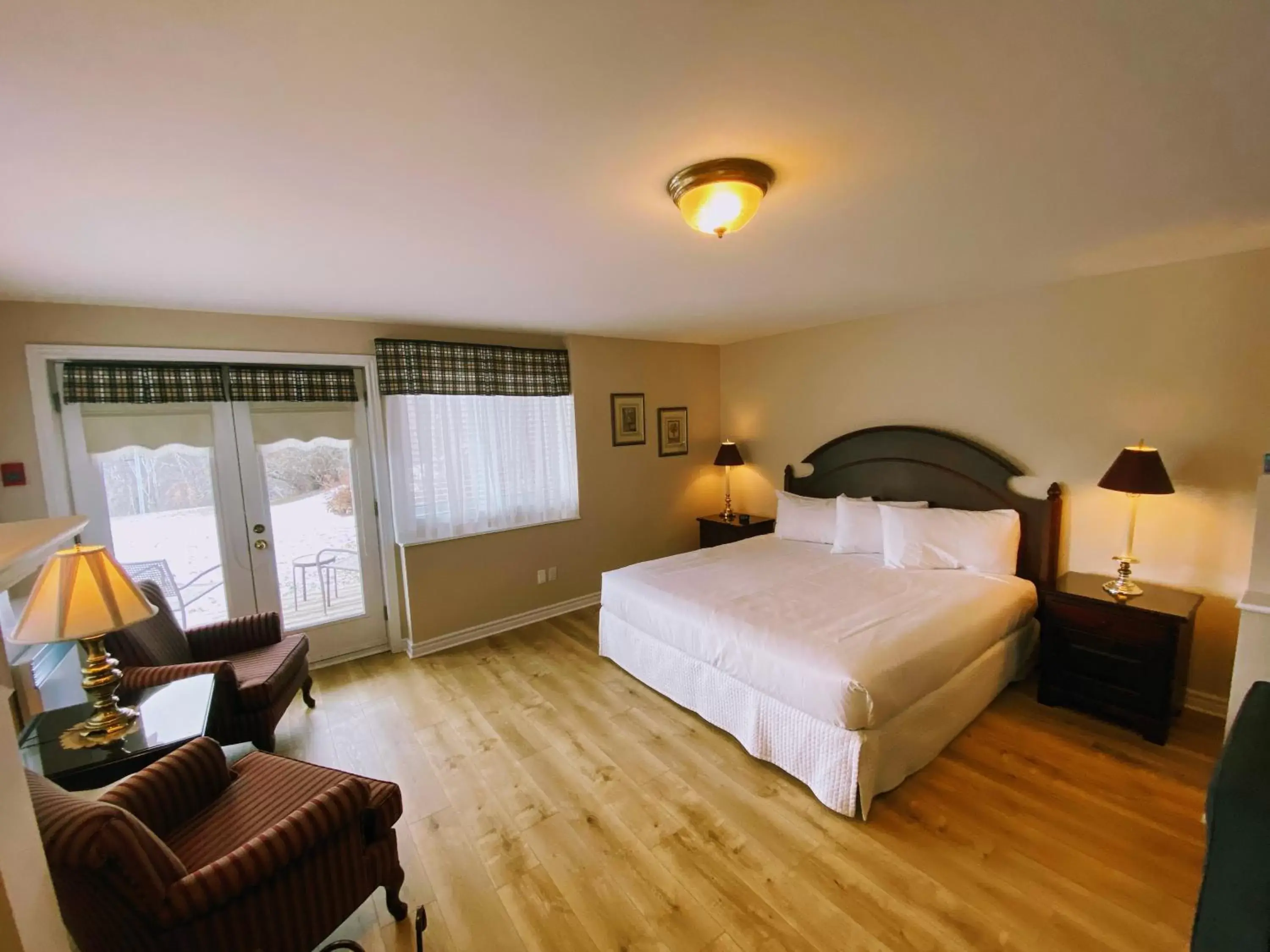 King Room in Auberge Le Tricorne King Room in Auberge Le Tricorne